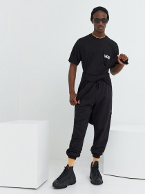 Штани спортивні Vans Core Basic Fleece модель VN0A7YDTBLK1 Фото