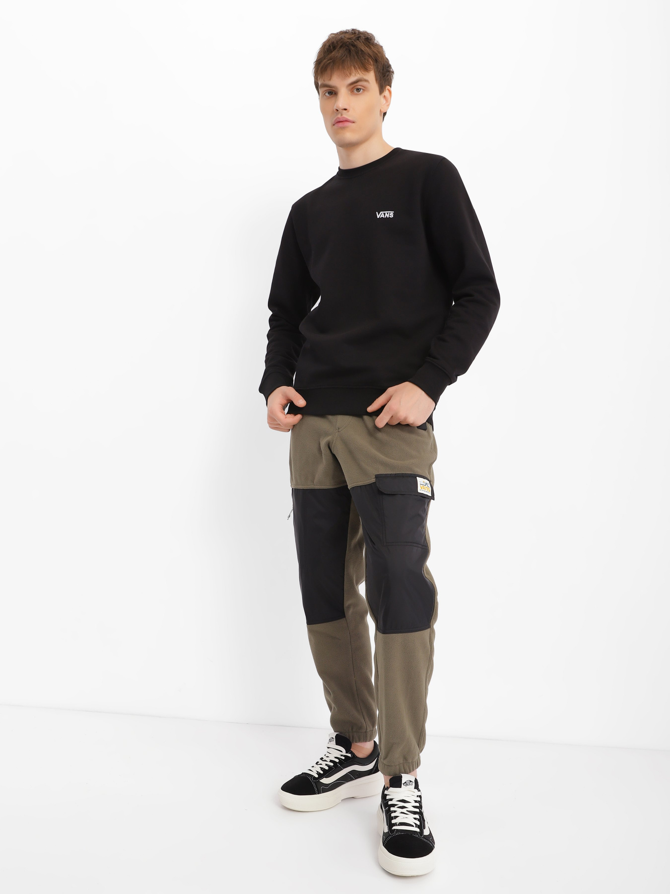 Світшот Vans Core Basic Crew модель VN0A7YDUBLK1 Фото