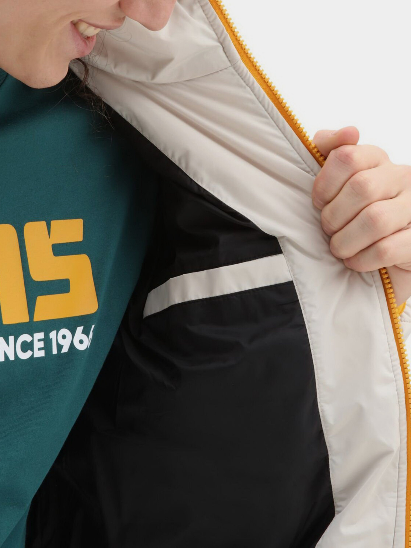 Демисезонная куртка Vans MTE-1 модель VN0A7S8GEKD1 Демисезонная куртка Vans MTE-1 модель VN0A7S8GEKD1 Фото