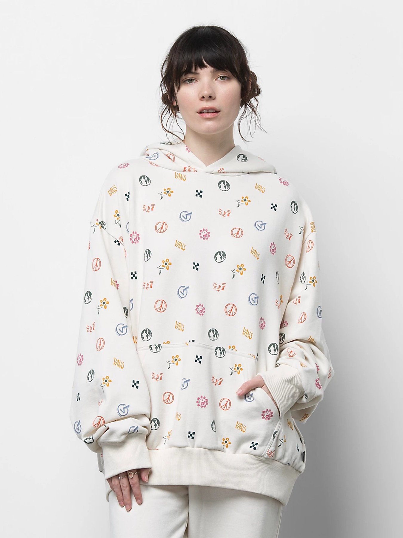 Худи Vans In Our Hands модель VN0A7RN87VJ1 Худи Vans In Our Hands модель VN0A7RN87VJ1 Фото