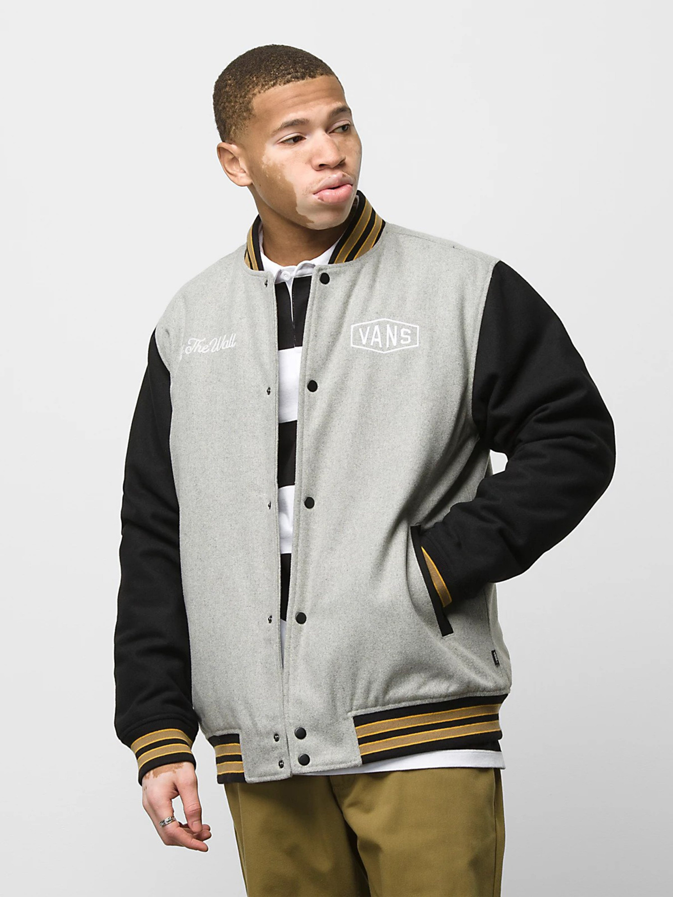 Бомбер Vans Checkerboard Research модель VN0A7S92CHD1 Фото