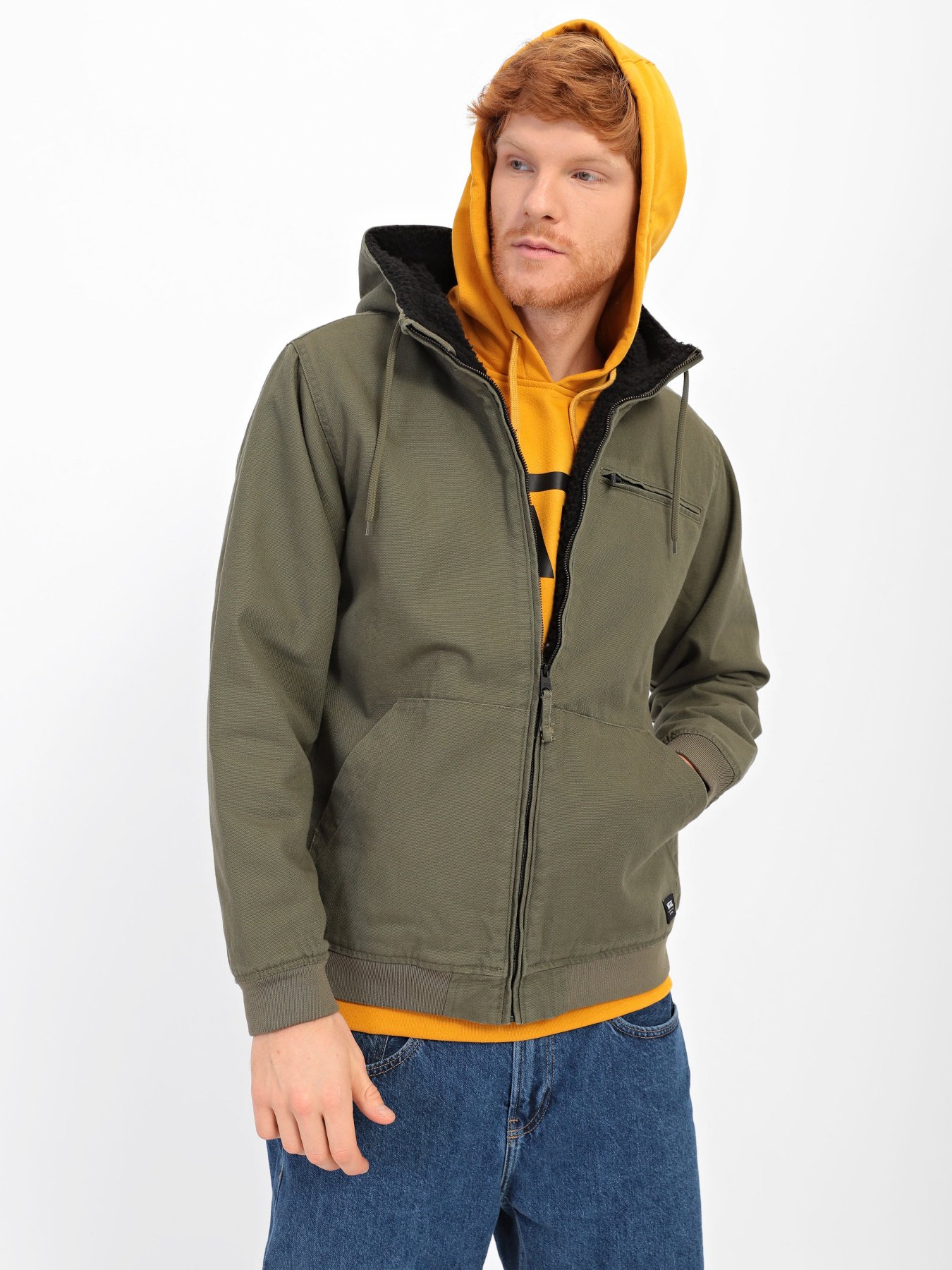 Демісезонна куртка Vans LAKESHORE модель VN0A7S8NKCZ1 Фото