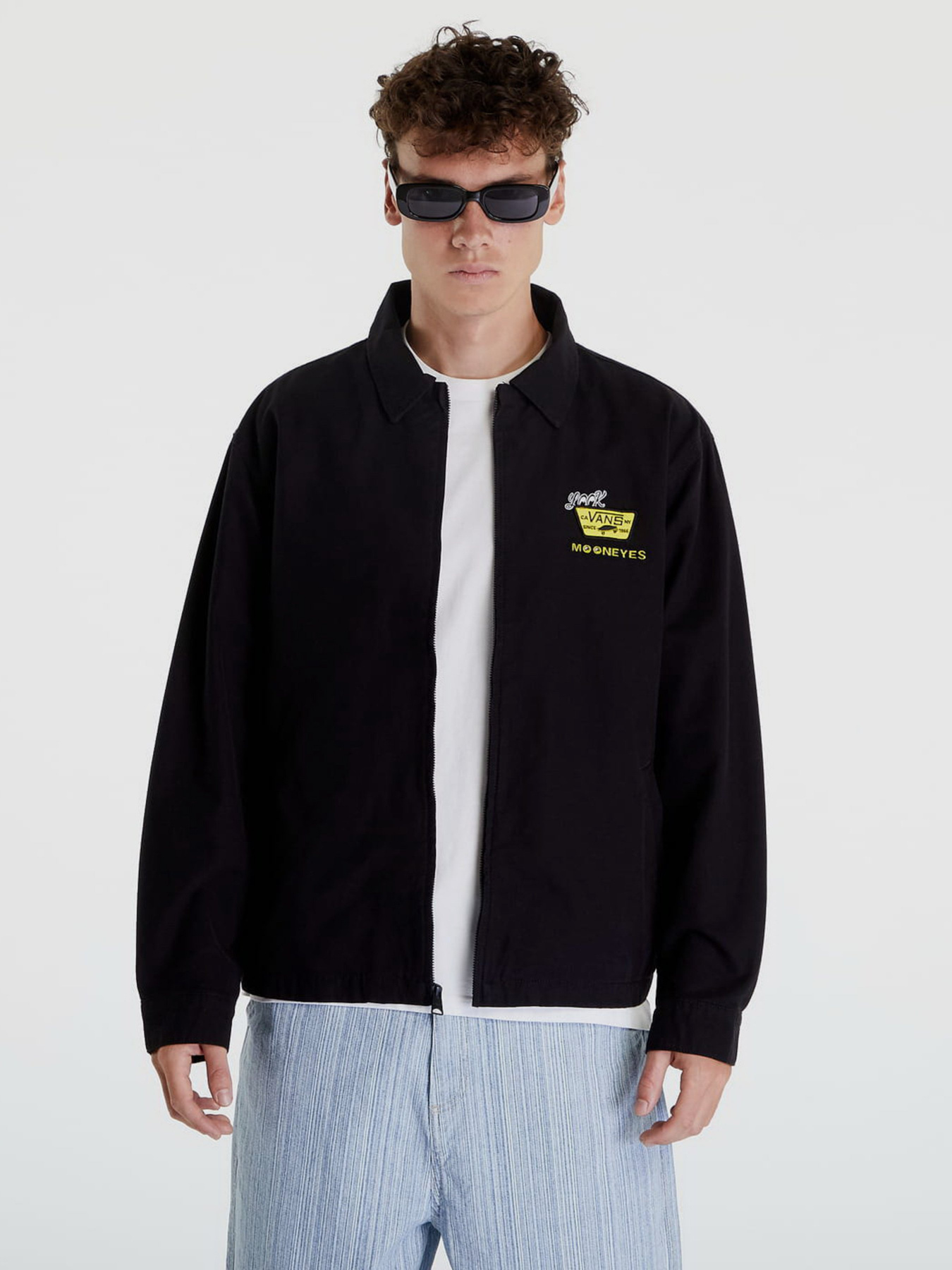 Демисезонная куртка Vans X MOONEYES модель VN0000BBBLK1 Фото