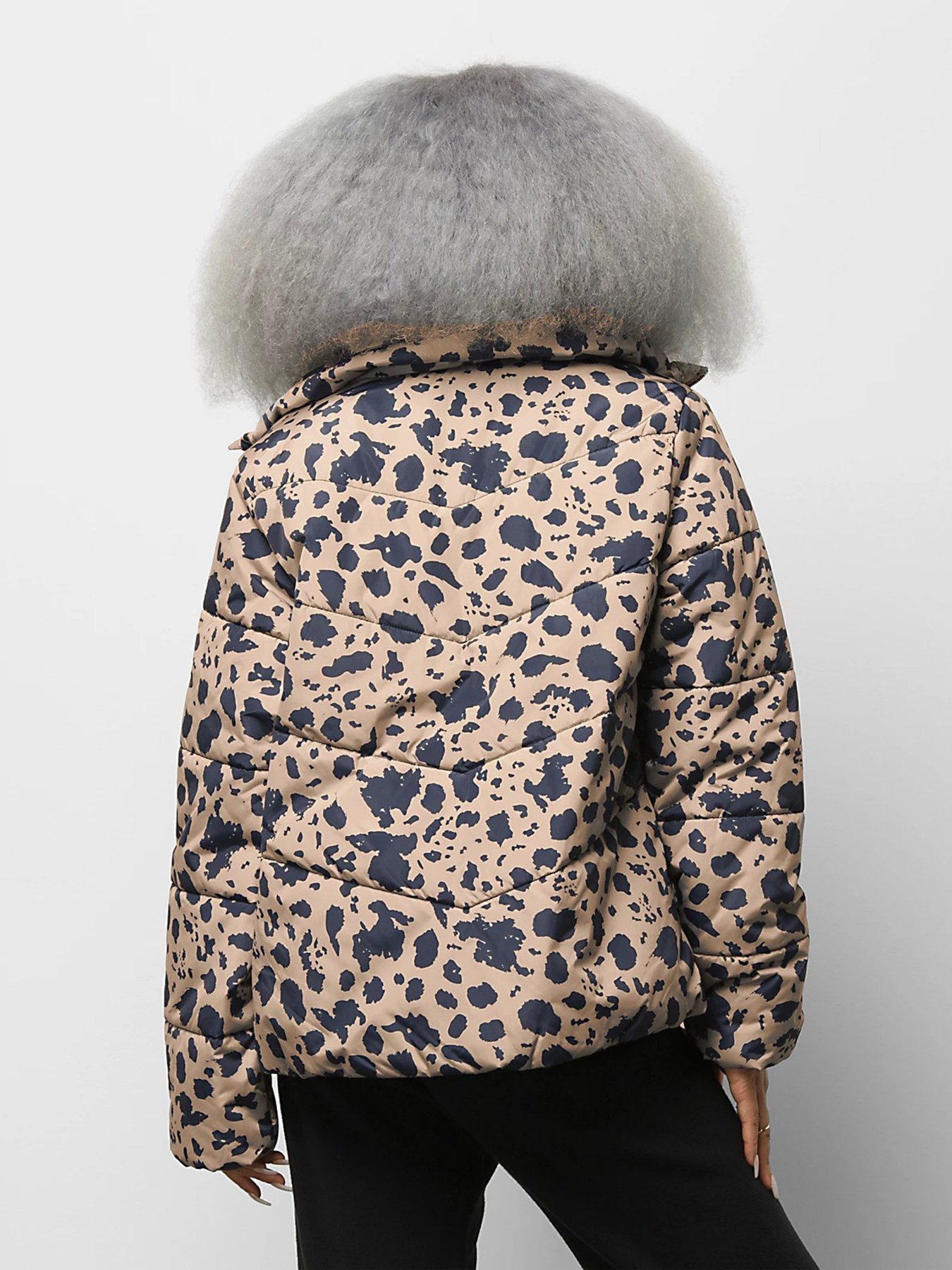 Демісезонна куртка Vans Foundry Puffer MTE модель VN0A7YK6BLK1 Фото