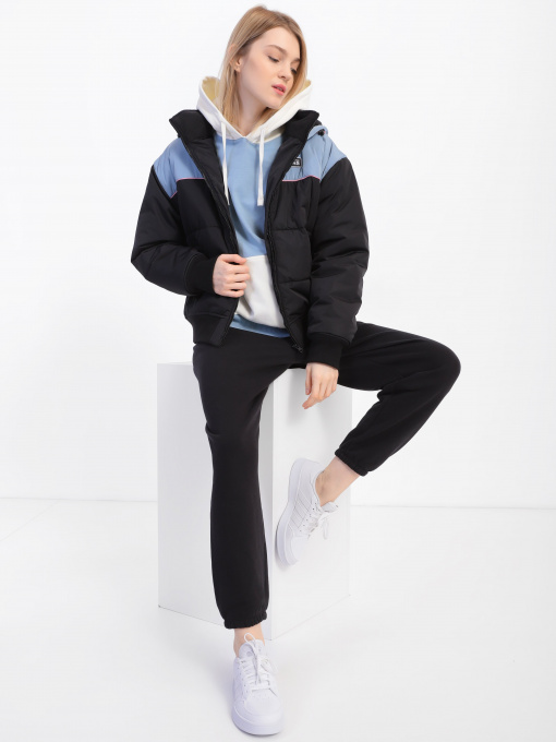 Демісезонна куртка Vans Hard Rain модель VN0A7ROCBLK1 Фото