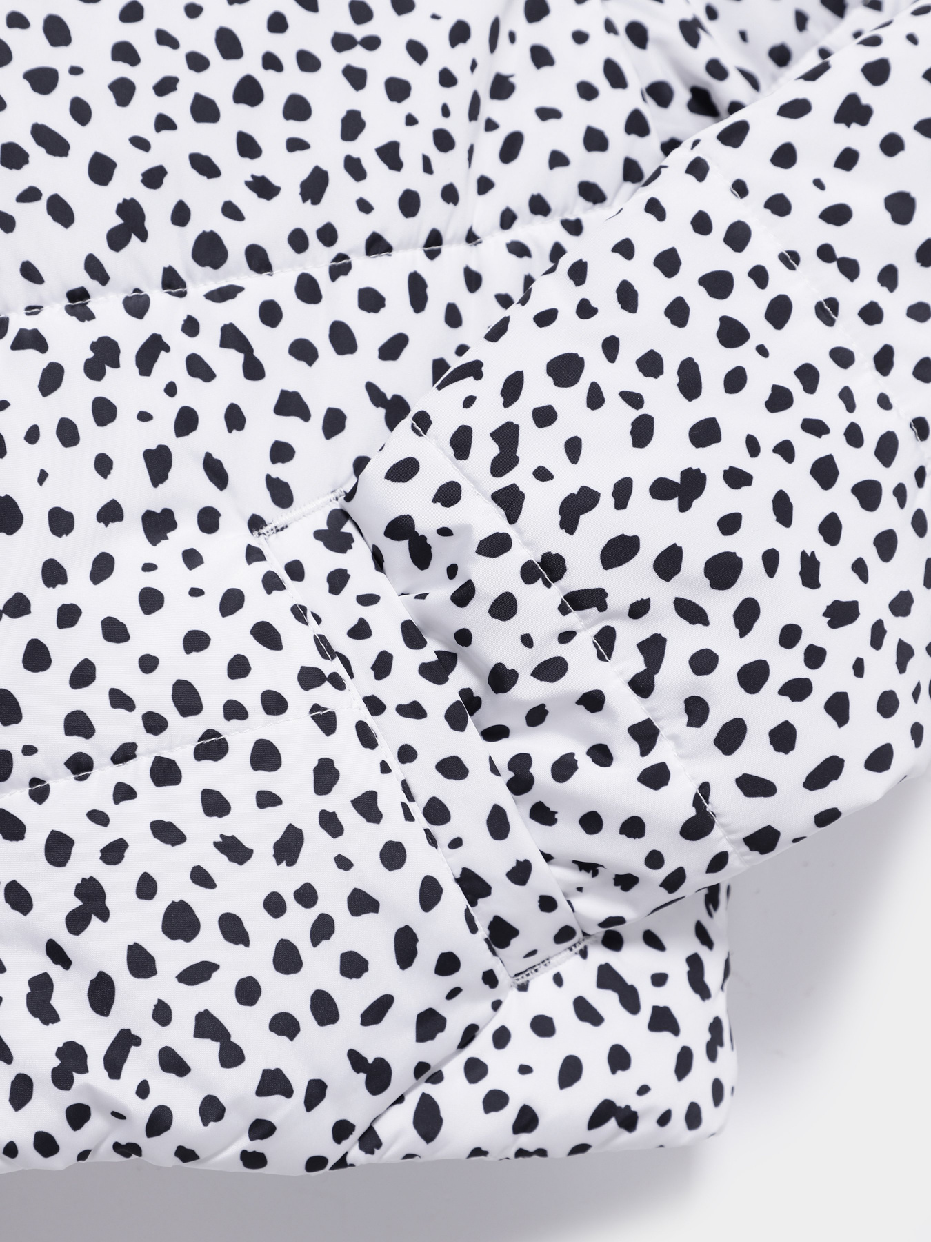 Демисезонная куртка Vans Foundry Puffer Print MTE модель VN0A7YVRY281 Фото