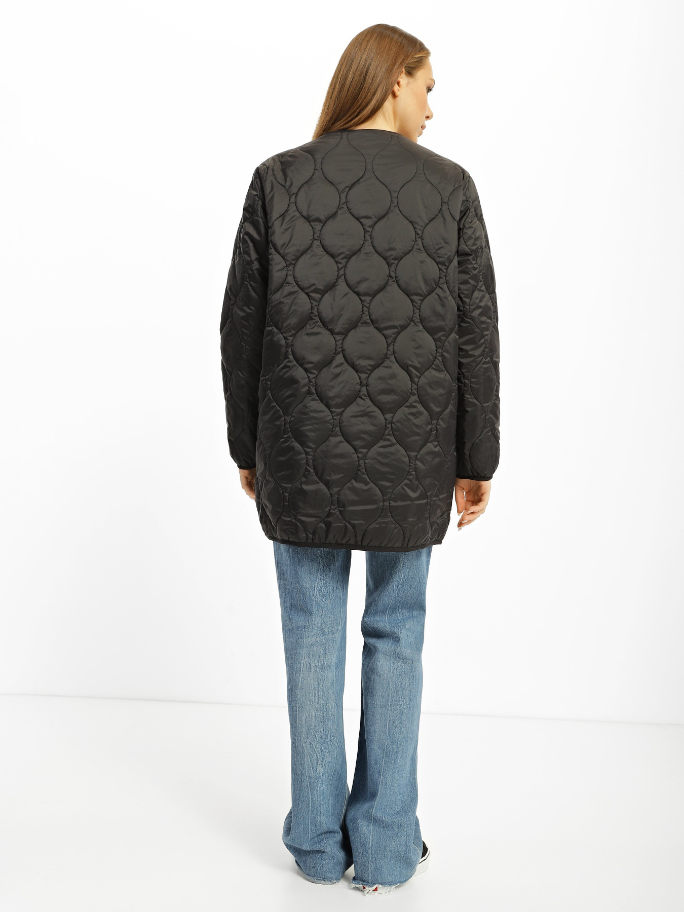 Демисезонная куртка Vans Long Reversible Liner модель VN0A7RNKBLK1 Демисезонная куртка Vans Long Reversible Liner модель VN0A7RNKBLK1 Фото