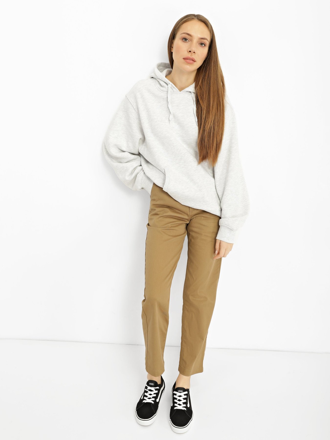 Повседневные штаны Vans Authentic Chino модель VN0A5JOHDZ91 Фото