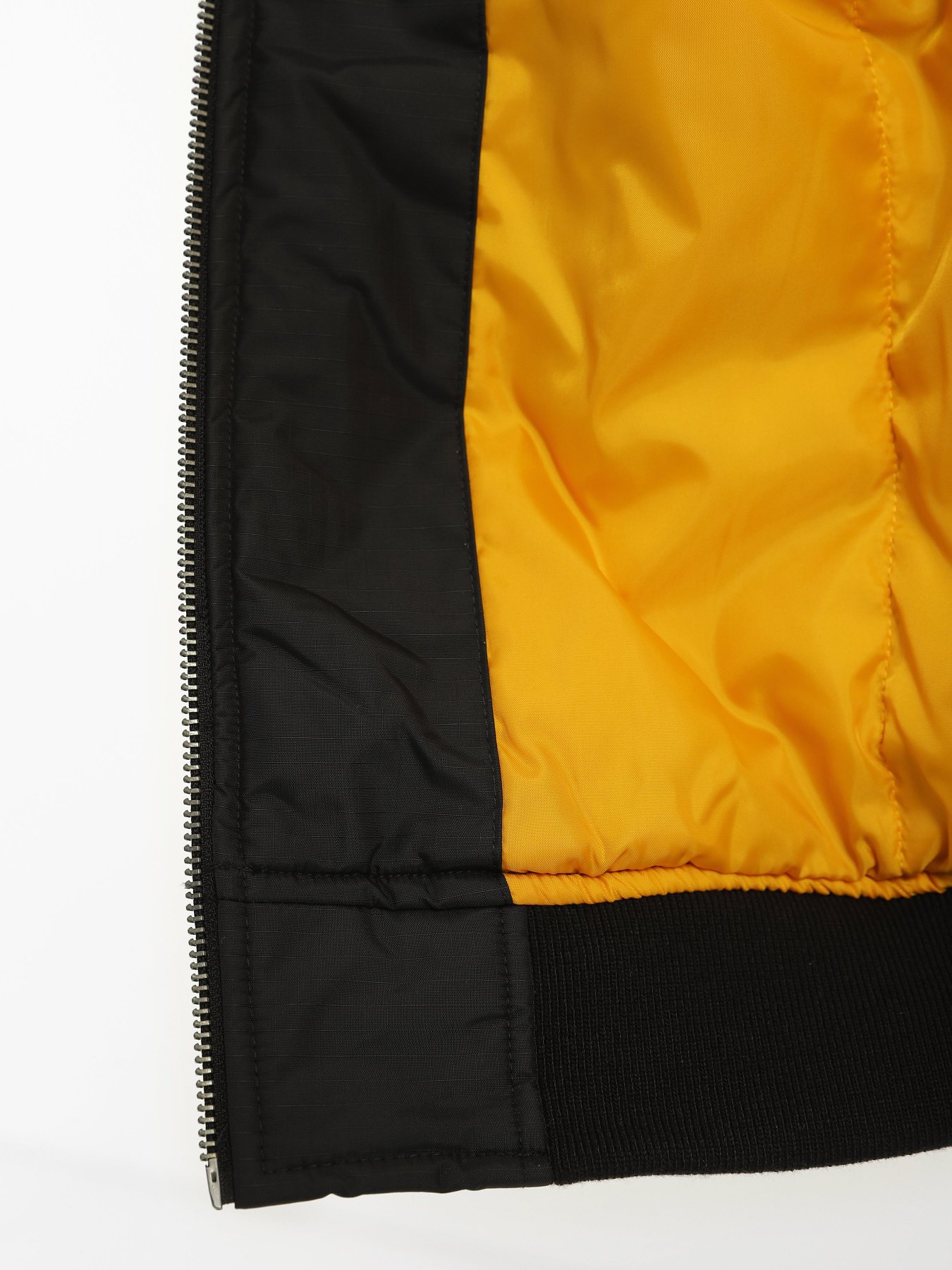 Демисезонная куртка Vans Pilot Crew модель VN0A7RMNBLK1 Демисезонная куртка Vans Pilot Crew модель VN0A7RMNBLK1 Фото