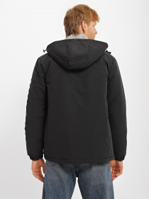 Демисезонная куртка Vans WATERLIND модель VN0A7UEKBLK1 Демисезонная куртка Vans WATERLIND модель VN0A7UEKBLK1 Фото