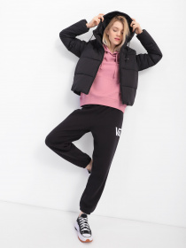 Демісезонна куртка Vans Short Puffer 2 модель VN0A4B8MBLK1 Демісезонна куртка Vans Short Puffer 2 модель VN0A4B8MBLK1 Фото