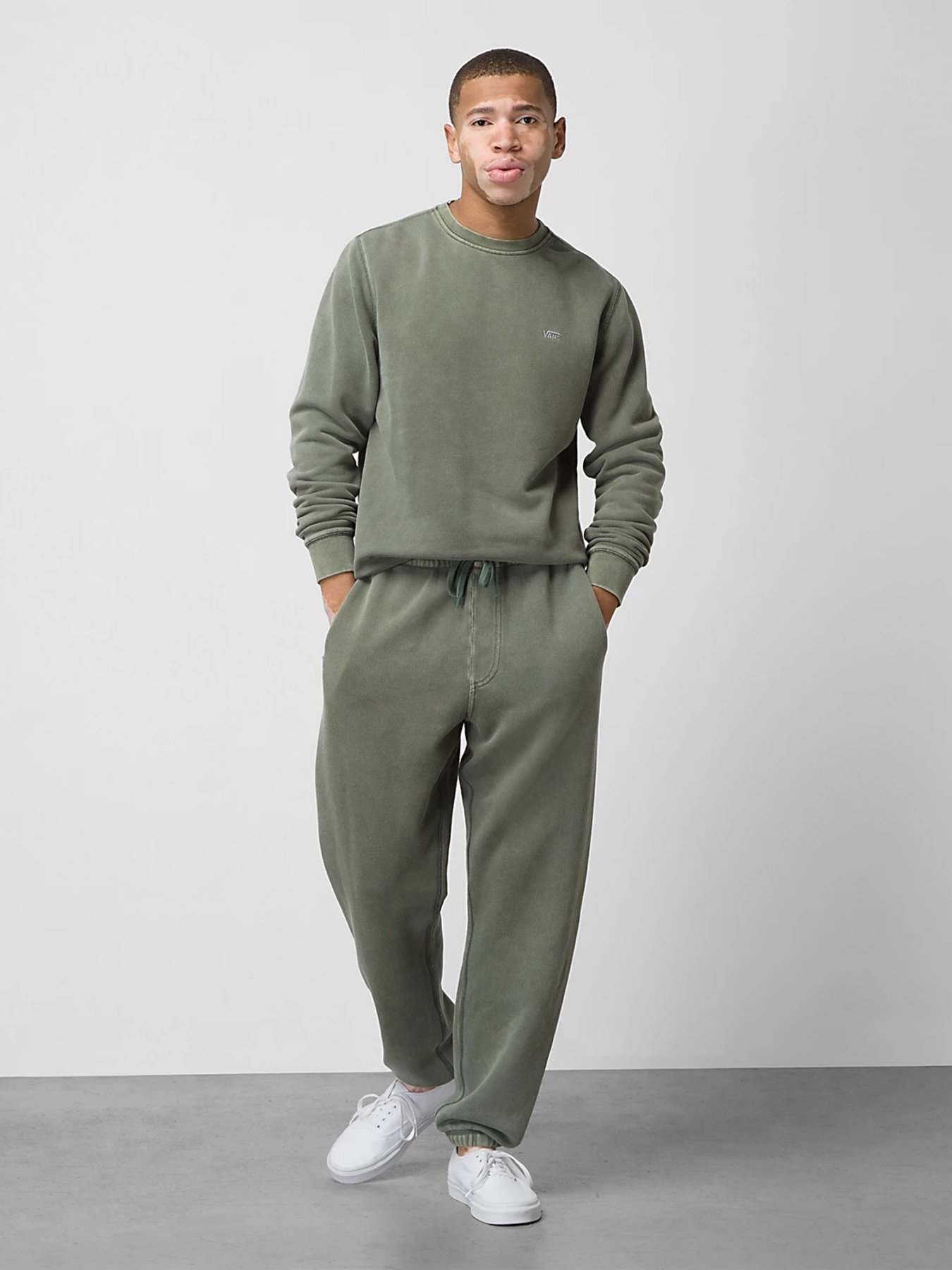 Штаны спортивные Vans ComfyCush Washed модель VN0A7YCEYQW1 Фото