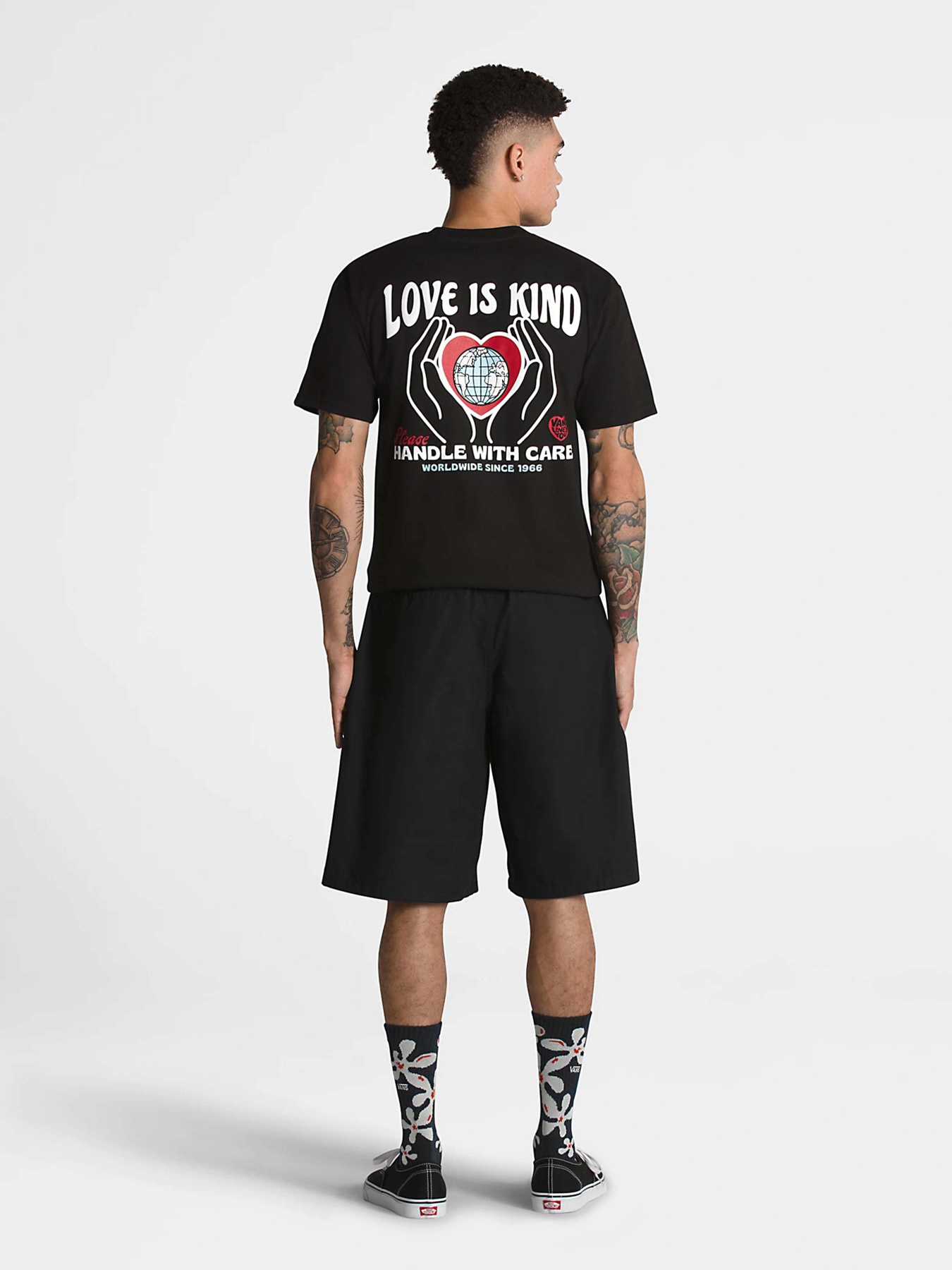 Спортивні шорти Vans City Boy Baggy модель VN0007XHBLK1 Спортивні шорти Vans City Boy Baggy модель VN0007XHBLK1 Фото