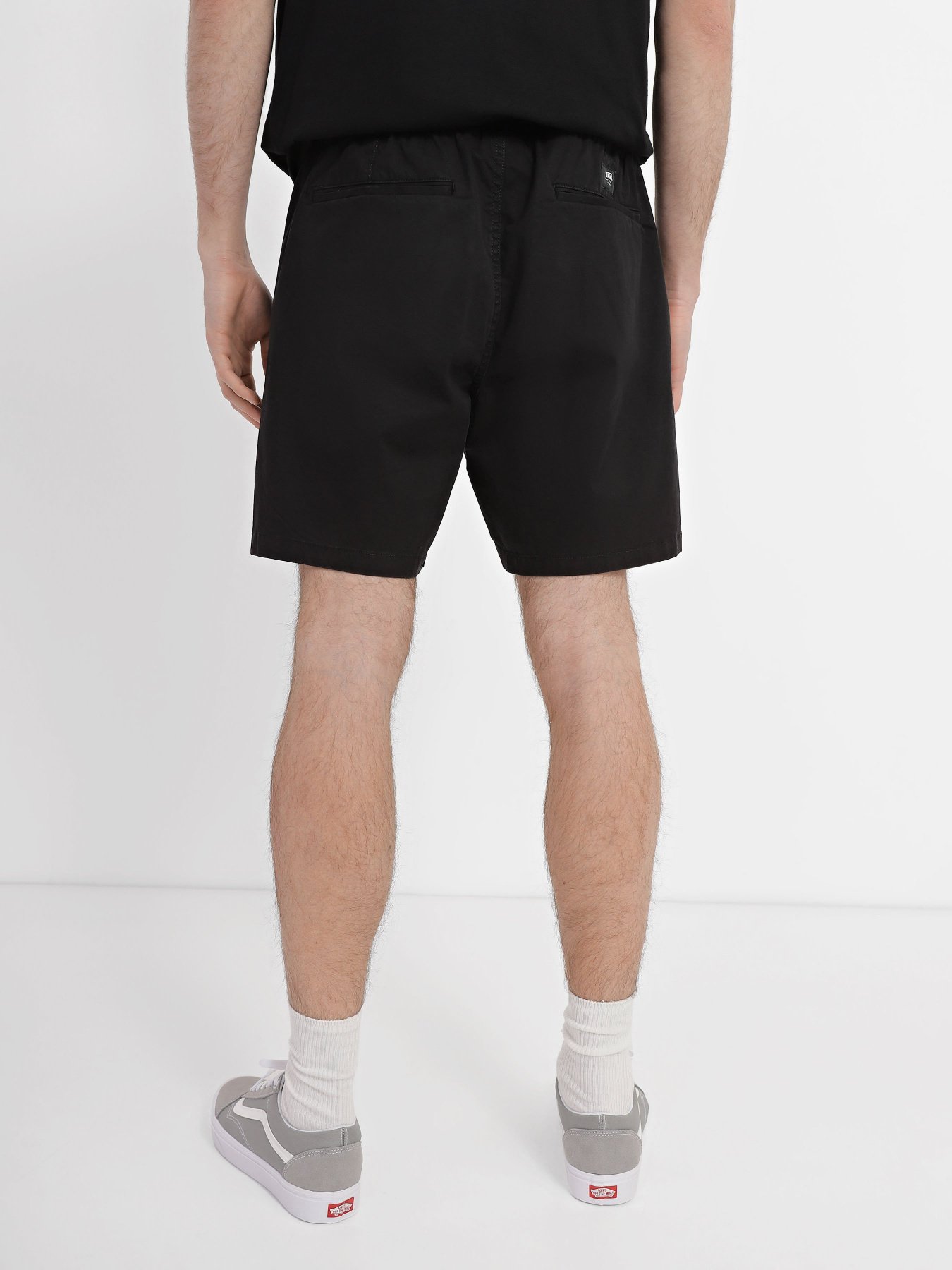 Шорты спортивные Vans Mn Range Relaxed Elastic модель VN0A5FKDBLK1 Фото