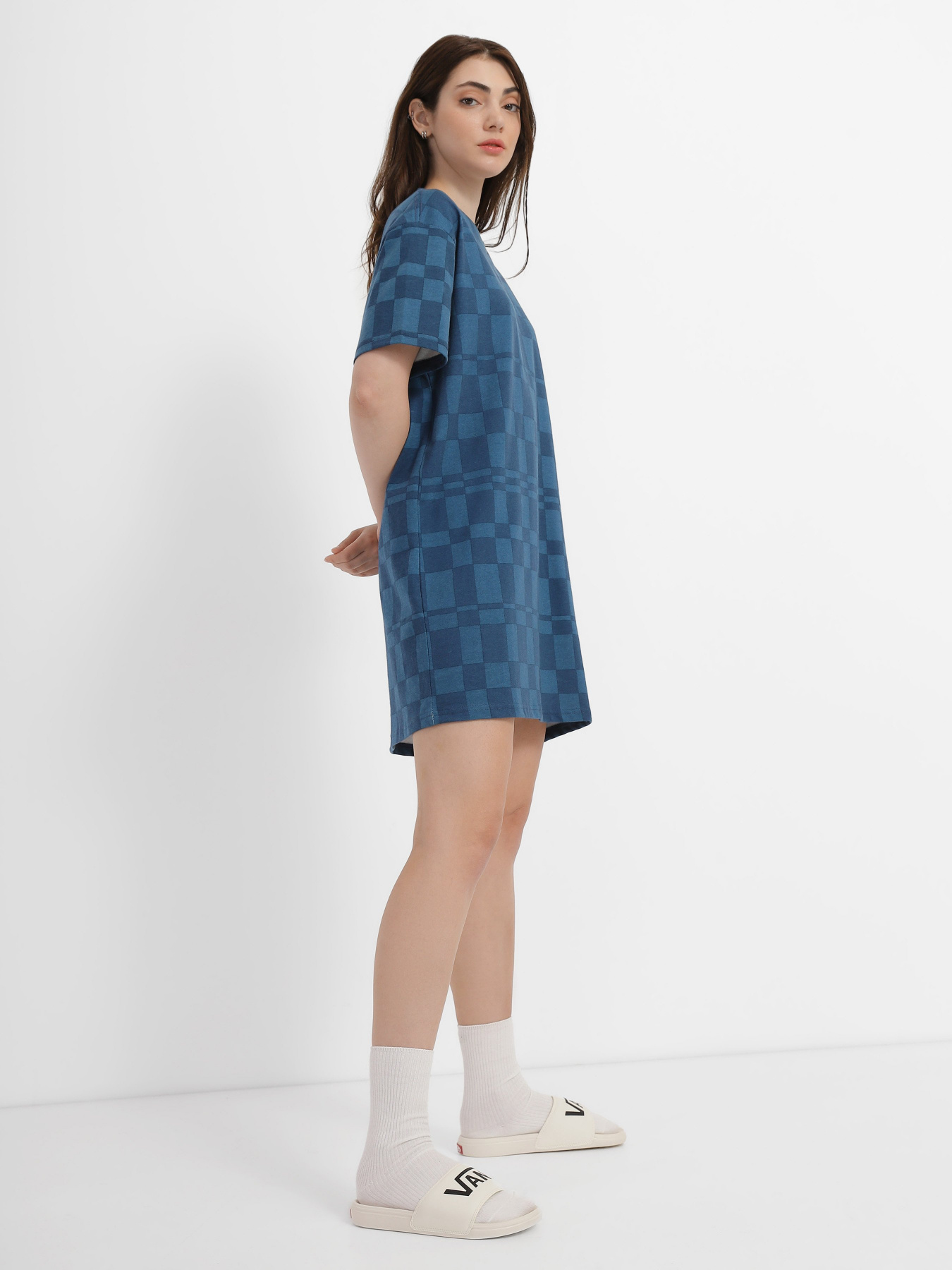 Платье-футболка Vans Center Vee Print модель VN00046GBR41 Фото