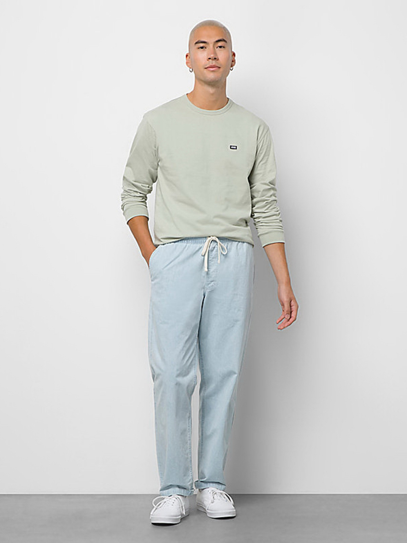 Широкі джинси Vans Range Denim Loose Tapered Elastic модель VN0005Z2TTJ1 Фото