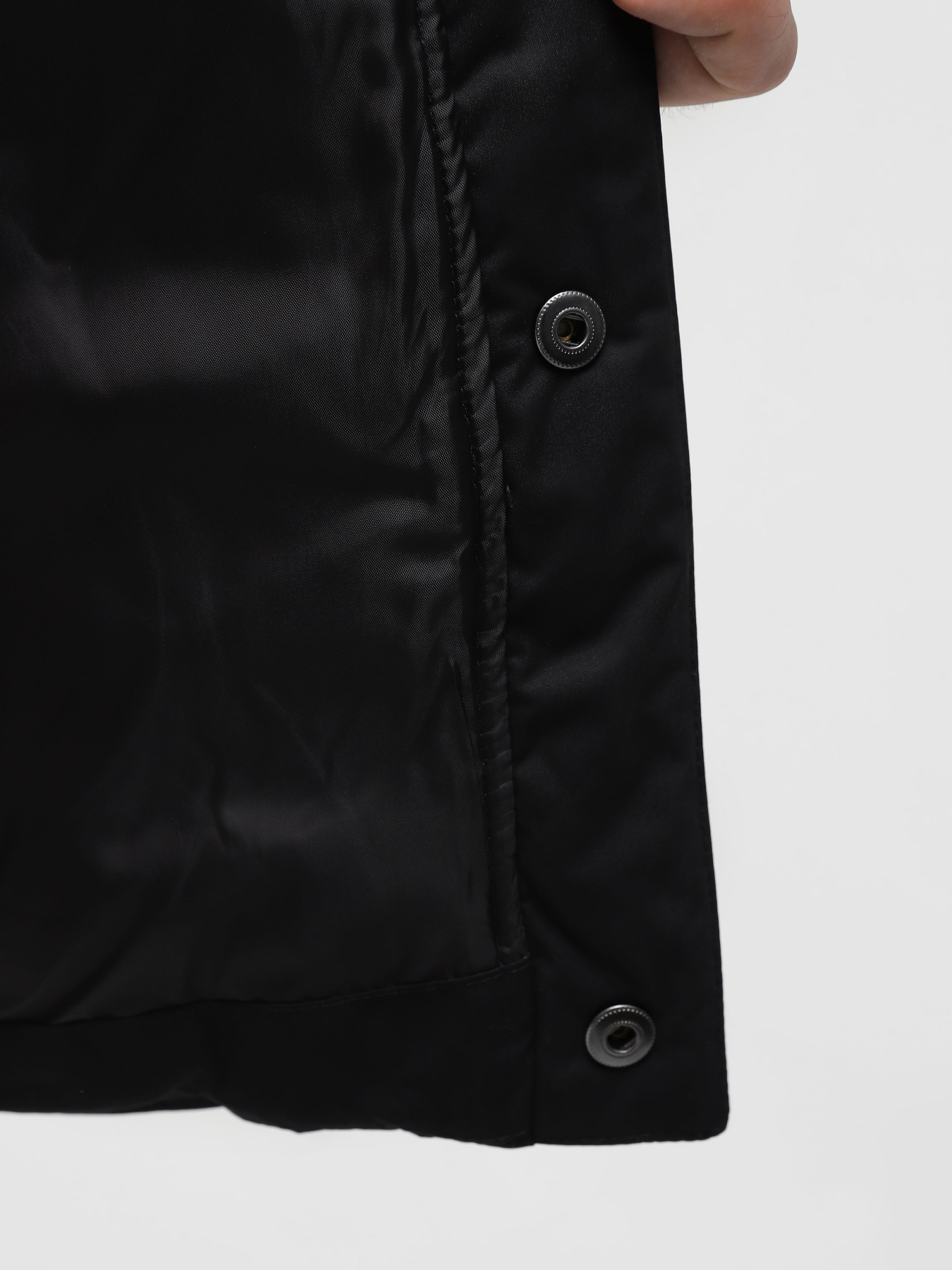 Зимняя куртка Vans Davis Puffer MTE-1 модель VN0008JEBLK1 Фото