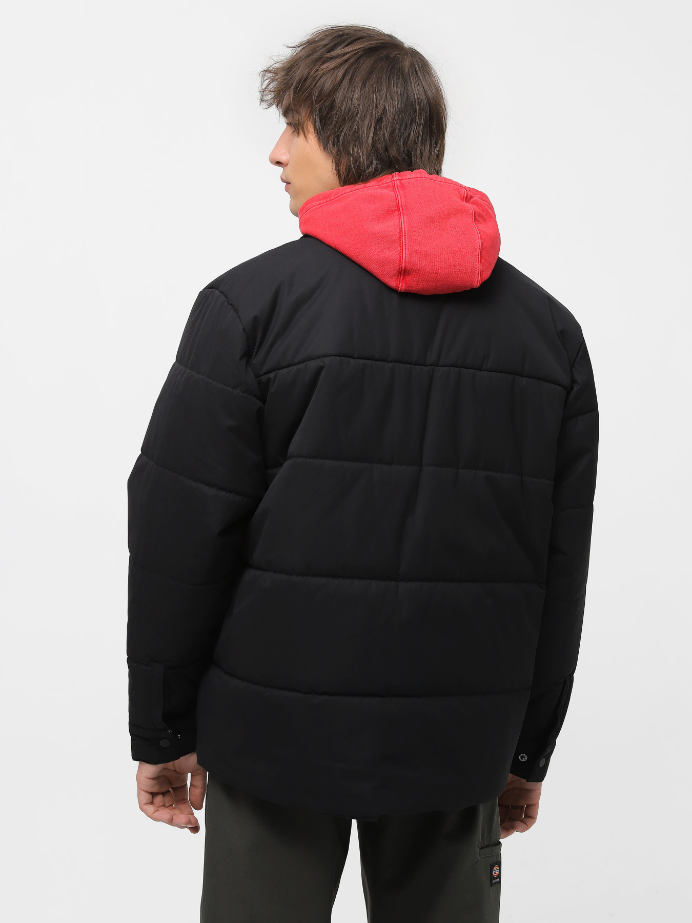 Зимняя куртка Vans Davis Puffer MTE-1 модель VN0008JEBLK1 Фото