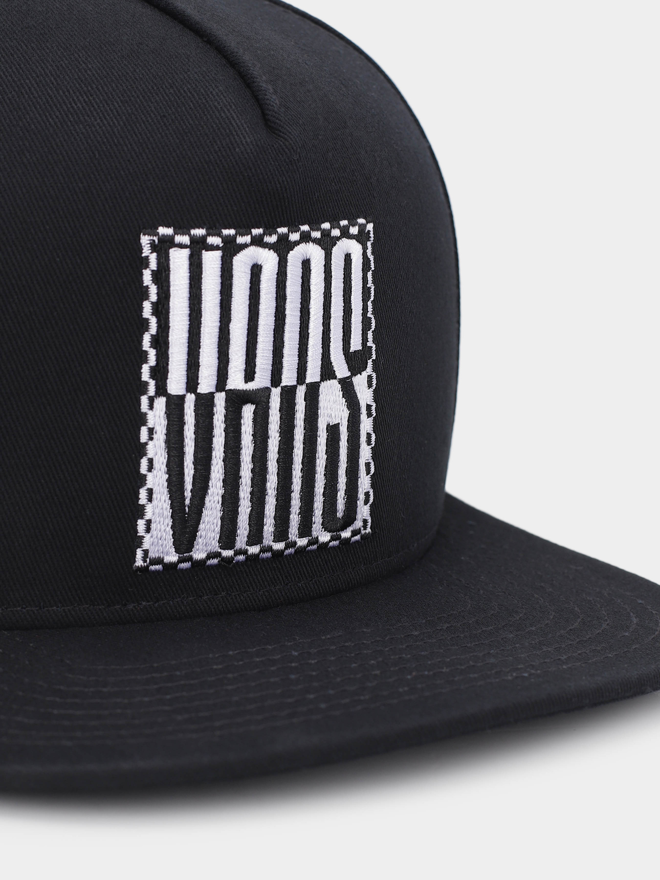 Кепка Vans WORLDWIDE модель VN0008PABLK1 Фото