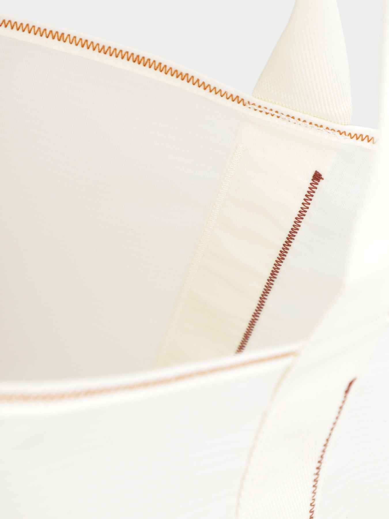 Дорожная сумка Vans Mikey Feb 40L модель VN0008PMFS81 Фото