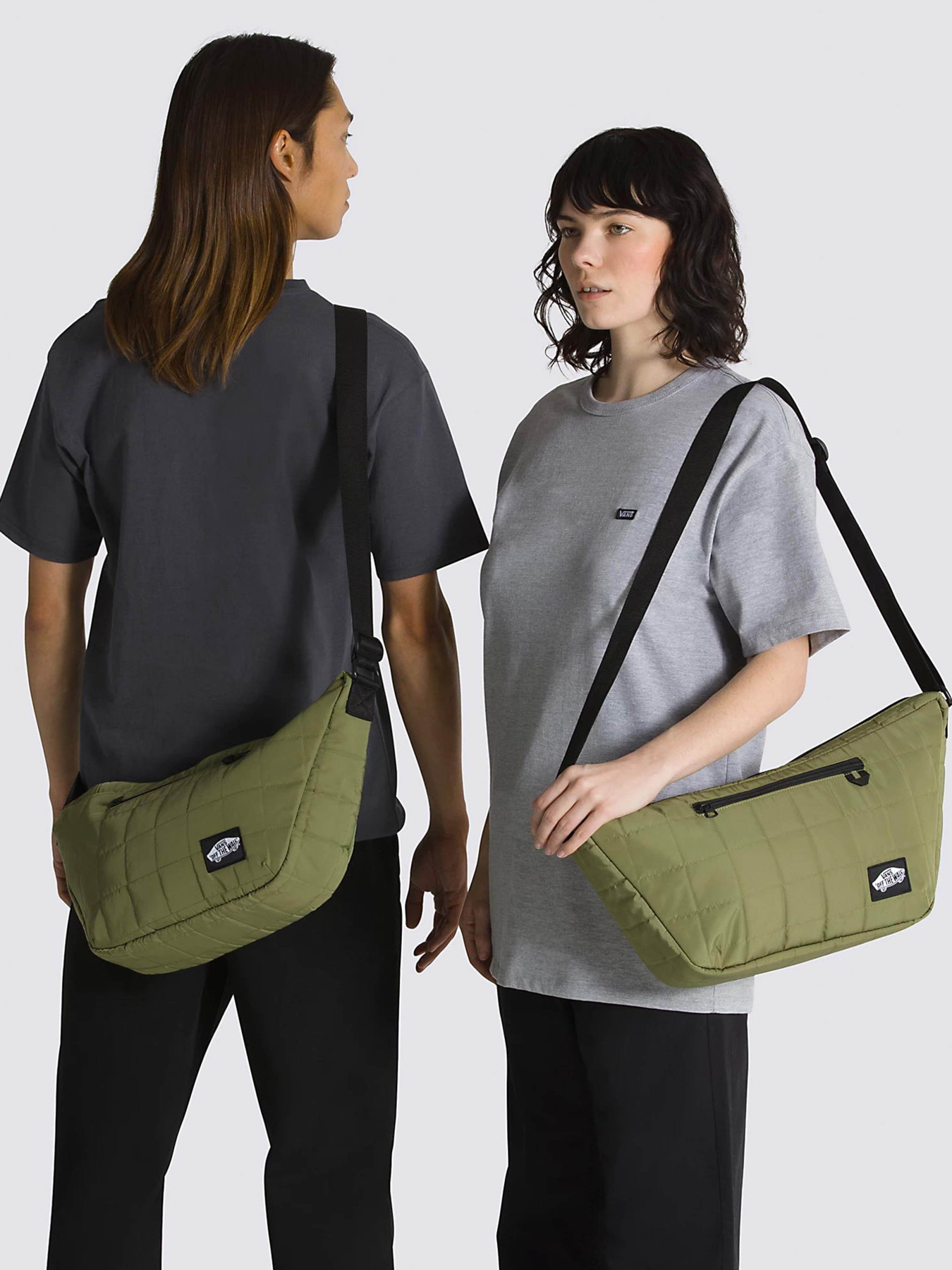 Кросс-боди Vans Comfycush Run Away Sling модель VN000CKGZBF1 Фото