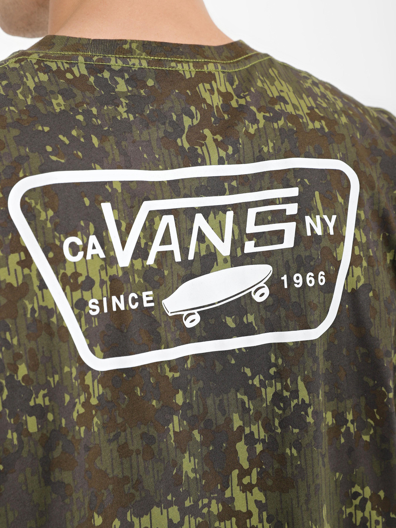 Футболка Vans Full Patch Back модель VN0000F8BXK1 Футболка Vans Full Patch Back модель VN0000F8BXK1 Фото