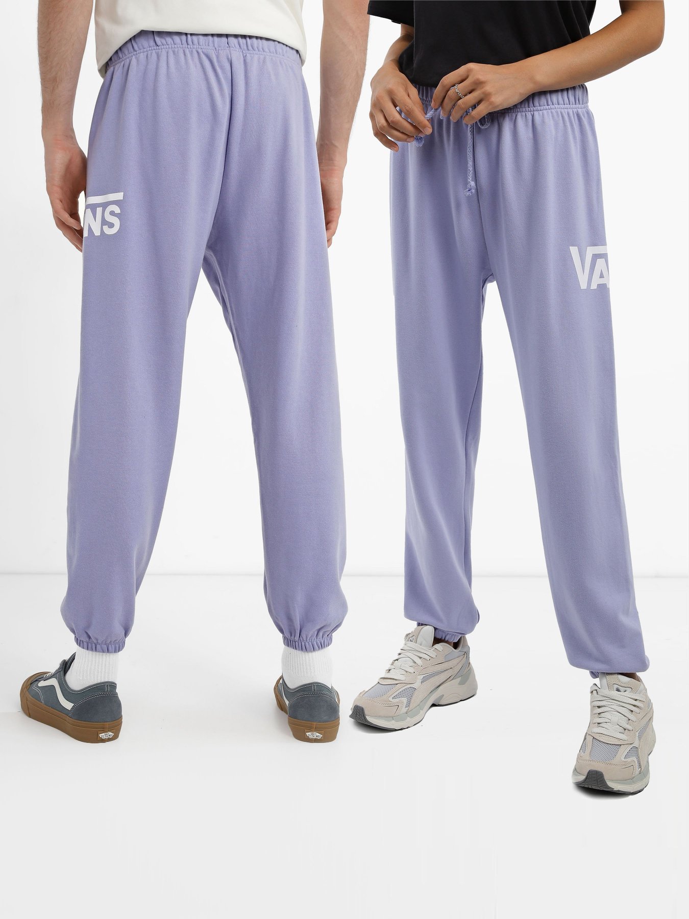 Штаны спортивные Vans Take It Easy модель VN0A7RMTC8B1 Фото