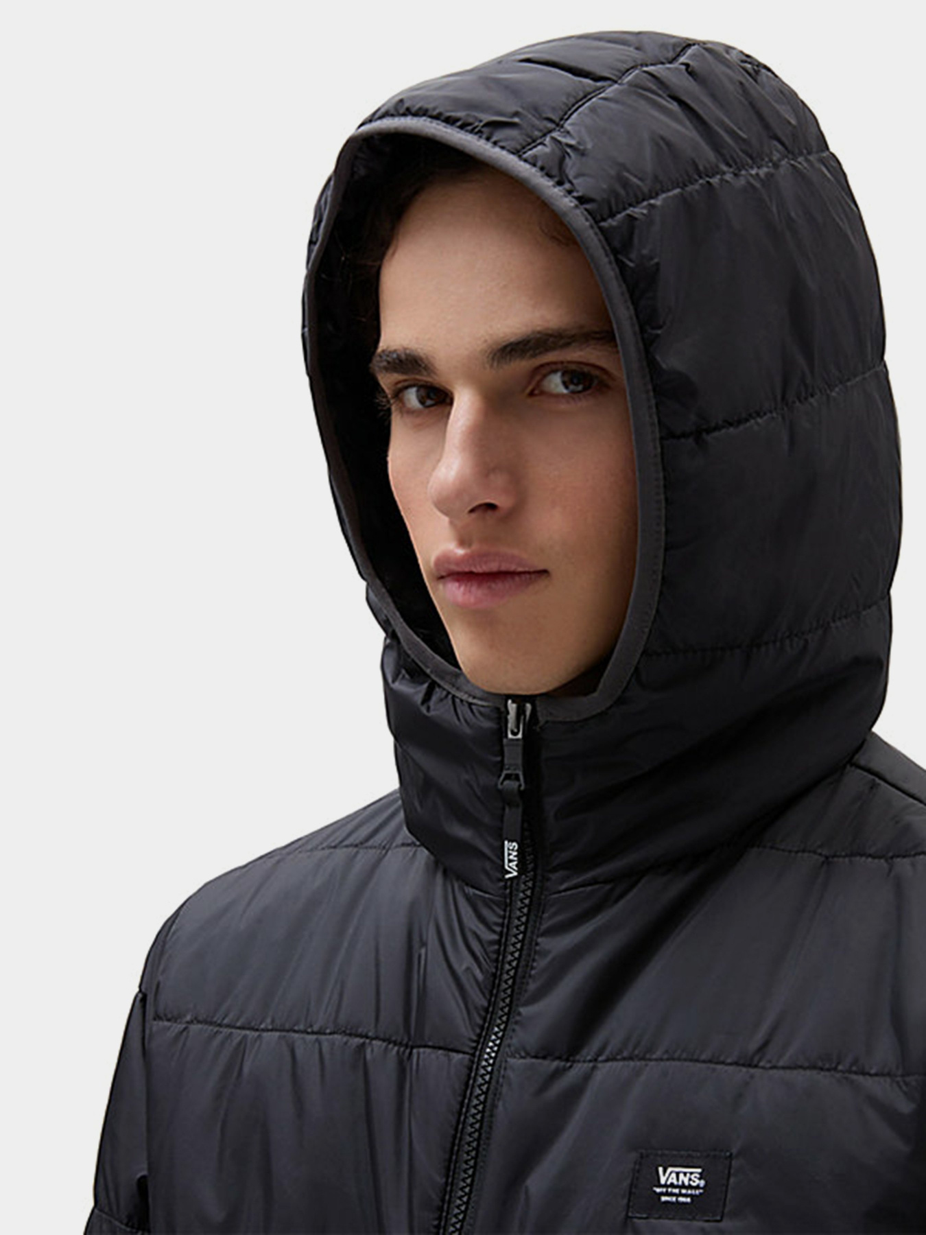 Зимова куртка Vans Prospect MTE-1 Puffer модель VN0A7S8HBLK1 Фото