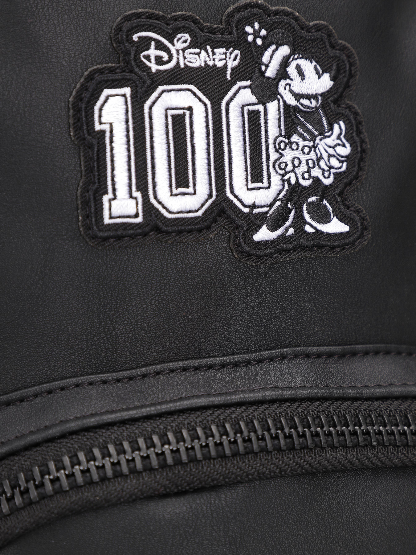 Рюкзак Vans Disney Minnie Mini модель VN000FZHBLK1 Фото