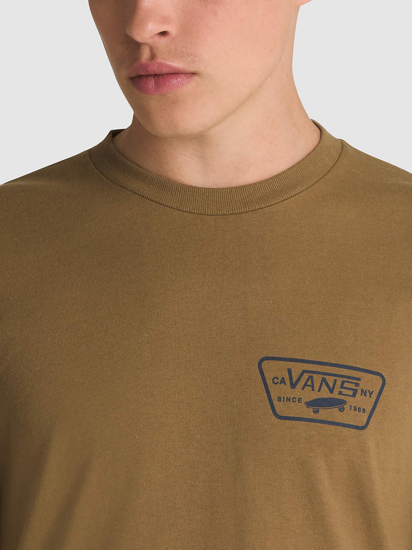 Лонгслив Vans Full Patch модель VN0A2XCMBYW1 Фото