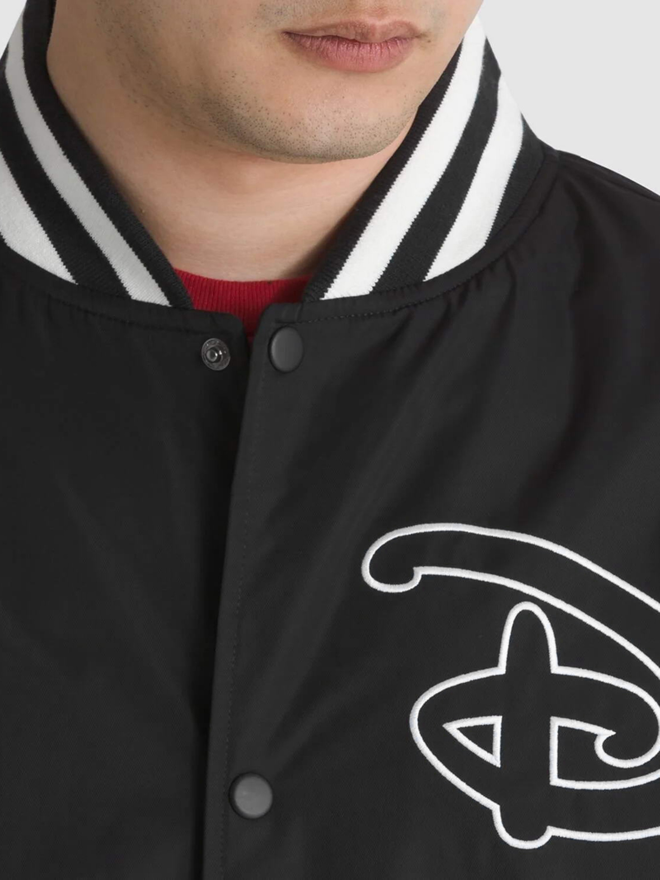 Бомбер Vans x Disney Club 100 модель VN000FZNBLK1 Фото