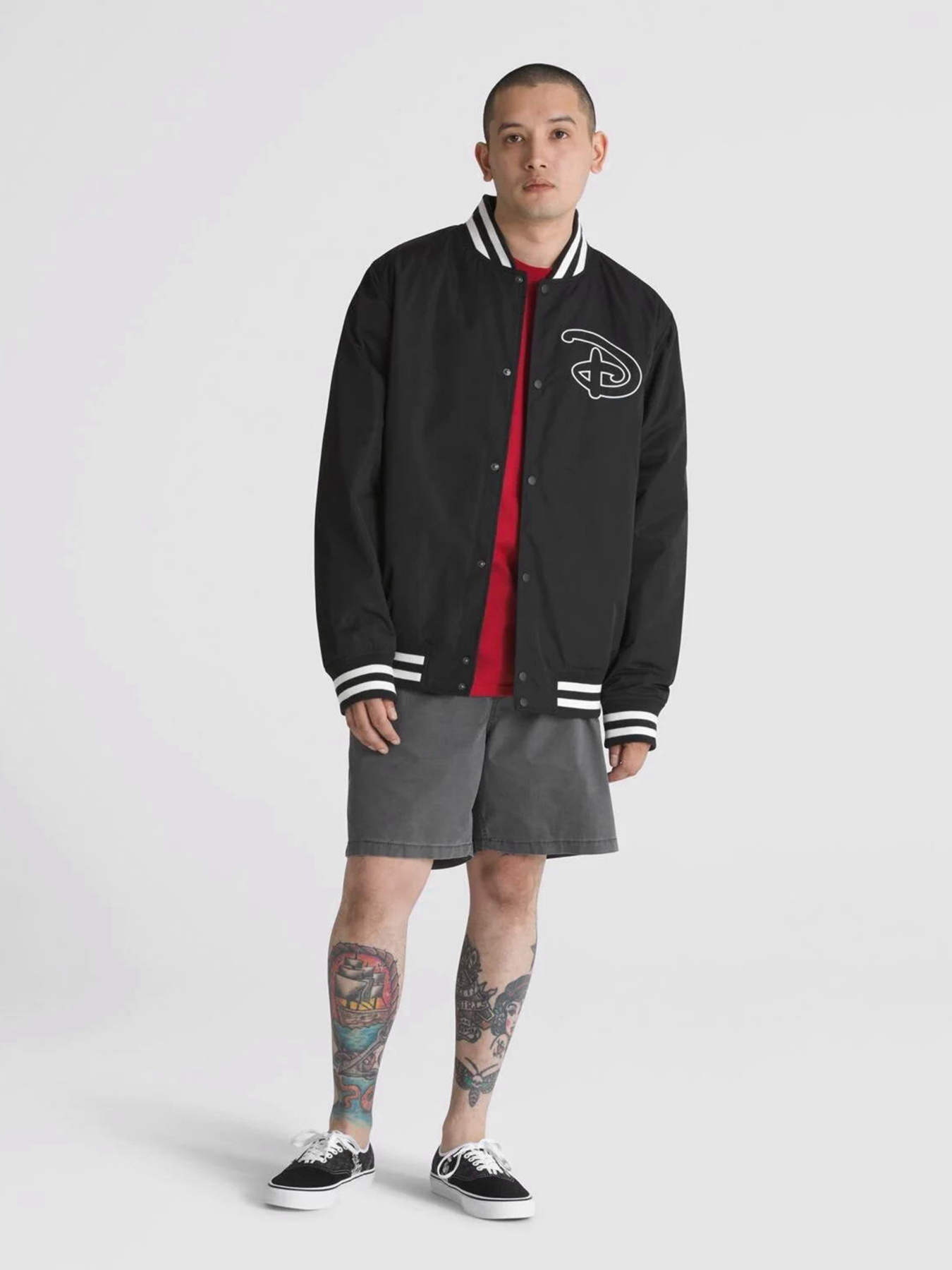 Бомбер Vans x Disney Club 100 модель VN000FZNBLK1 Фото