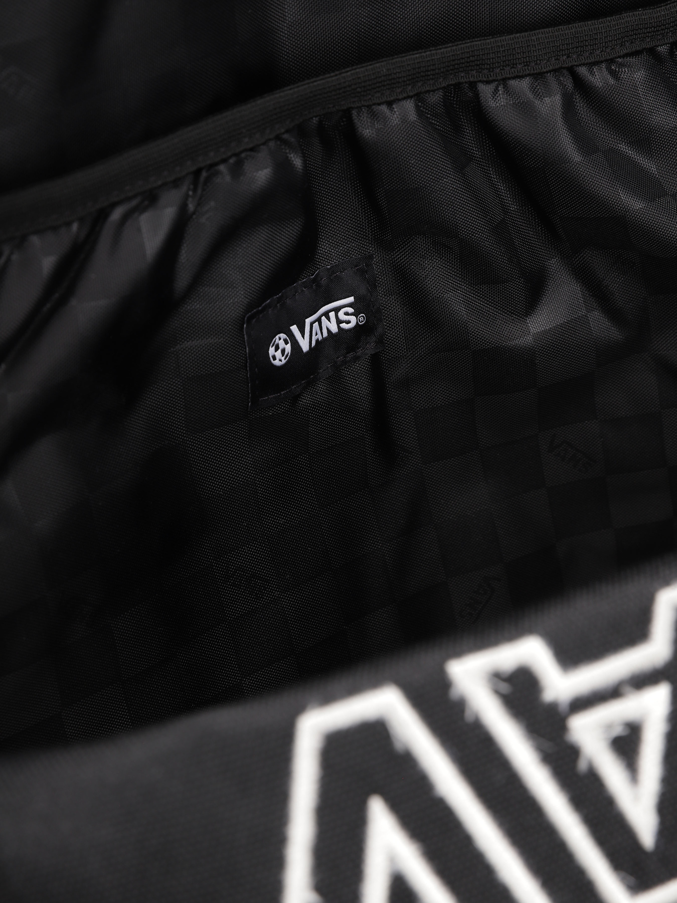 Повседневный рюкзак Vans Old Skool Grom 18L модель VN000H56BLK1 Повседневный рюкзак Vans Old Skool Grom 18L модель VN000H56BLK1 Фото