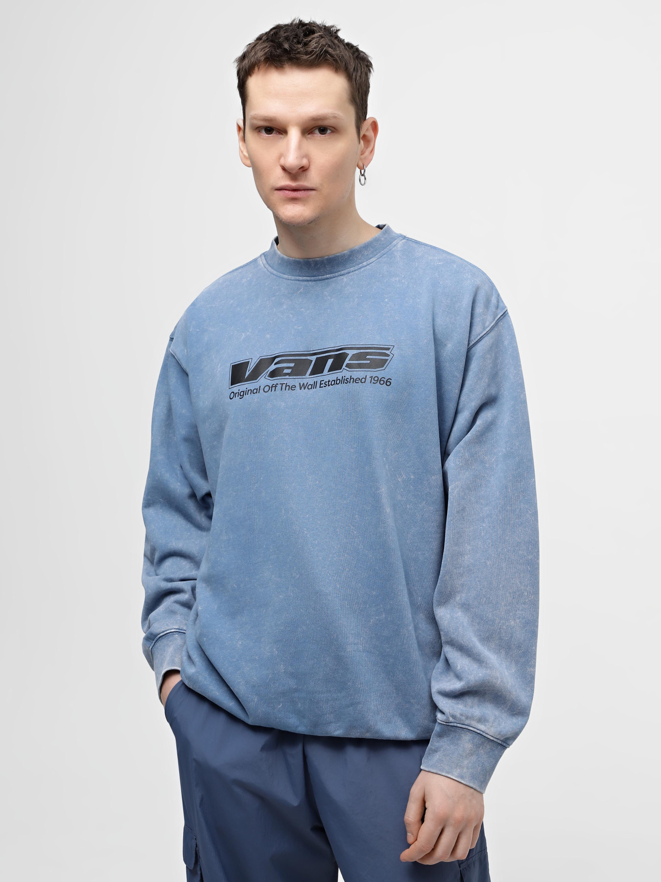 Свитшот Vans Spaced Out Loose Crew модель VN000GE7P8X1 Фото