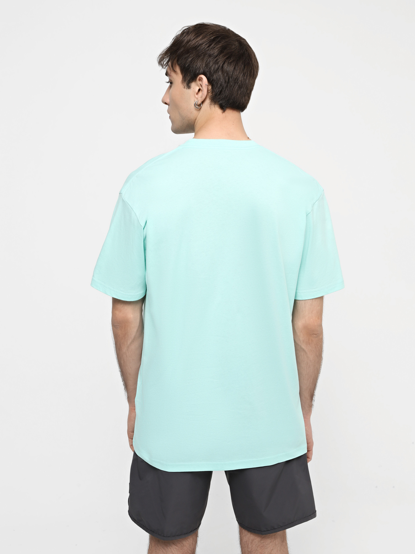 Футболка Vans Mini Script модель VN0A7Y3SPRN1 Футболка Vans Mini Script модель VN0A7Y3SPRN1 Фото