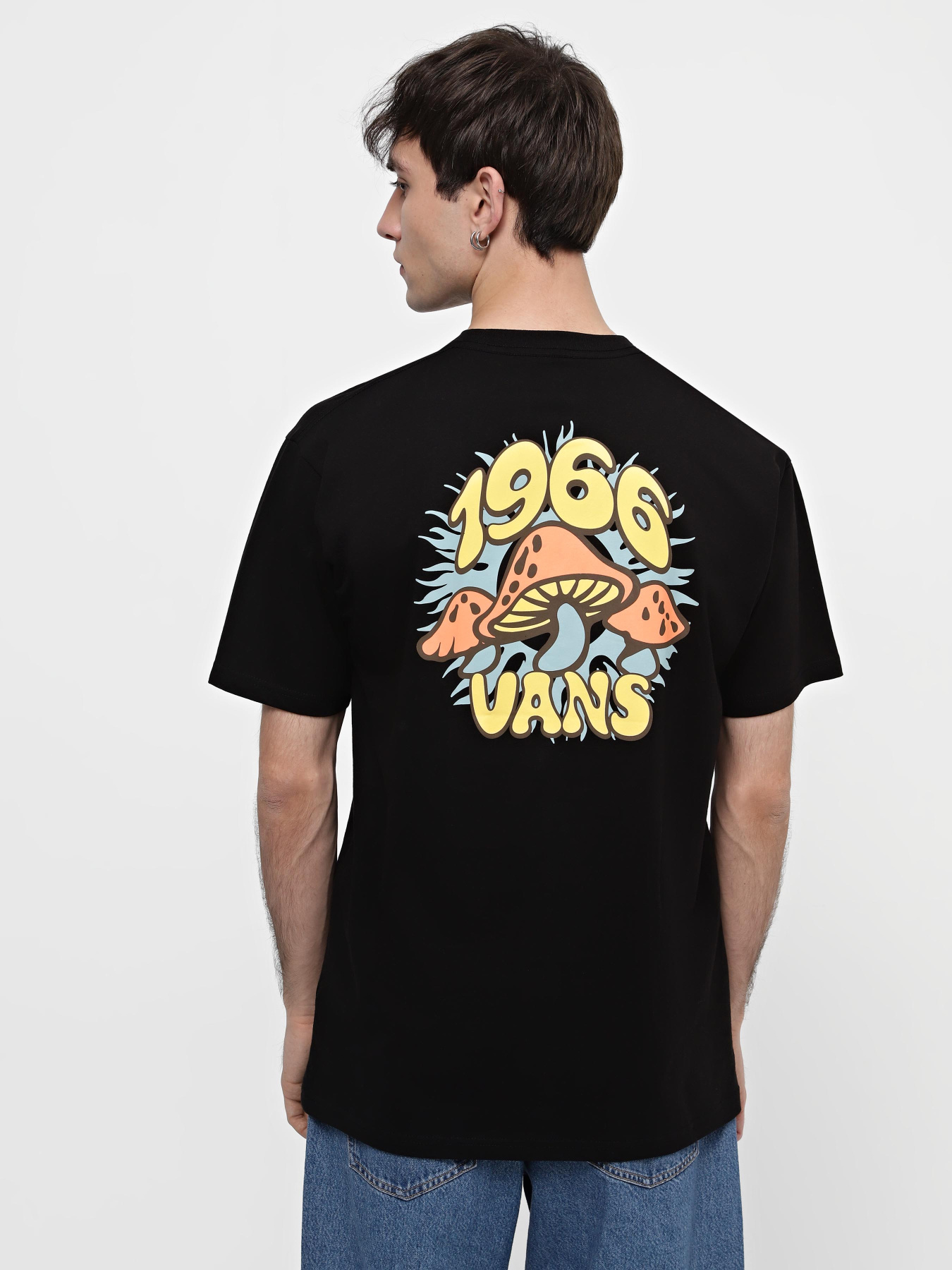 Футболка Vans Mushruum модель VN000FKNBLK1 Фото