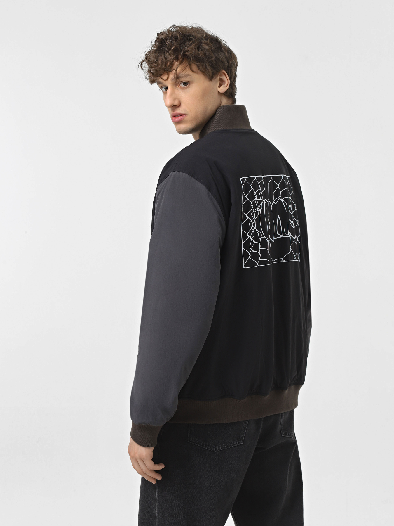 Бомбер Vans Old Skool MTE-1 модель VN000JY1KOU1 Фото