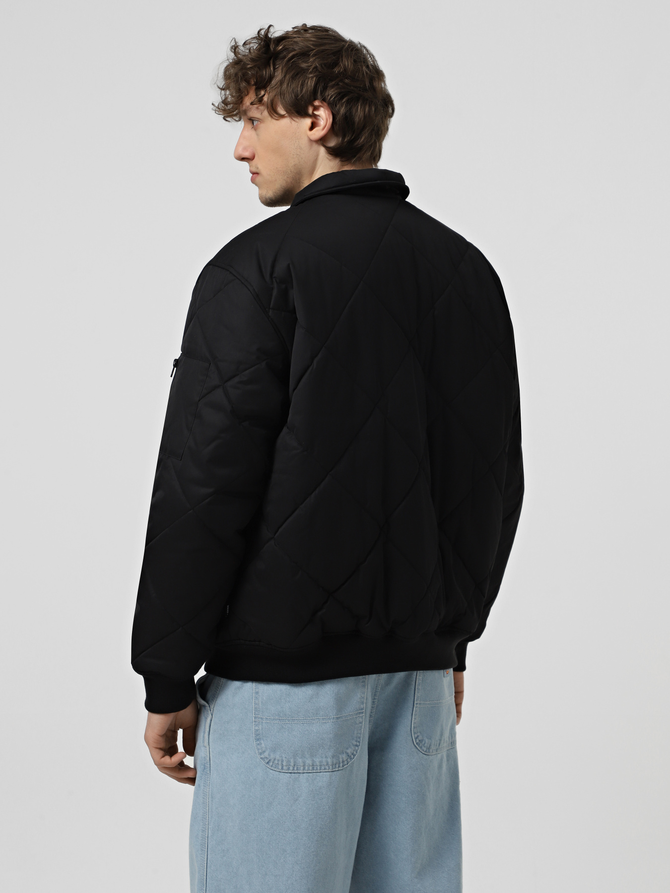 Бомбер Vans Hathaway модель VN000HNCBLK1 Фото