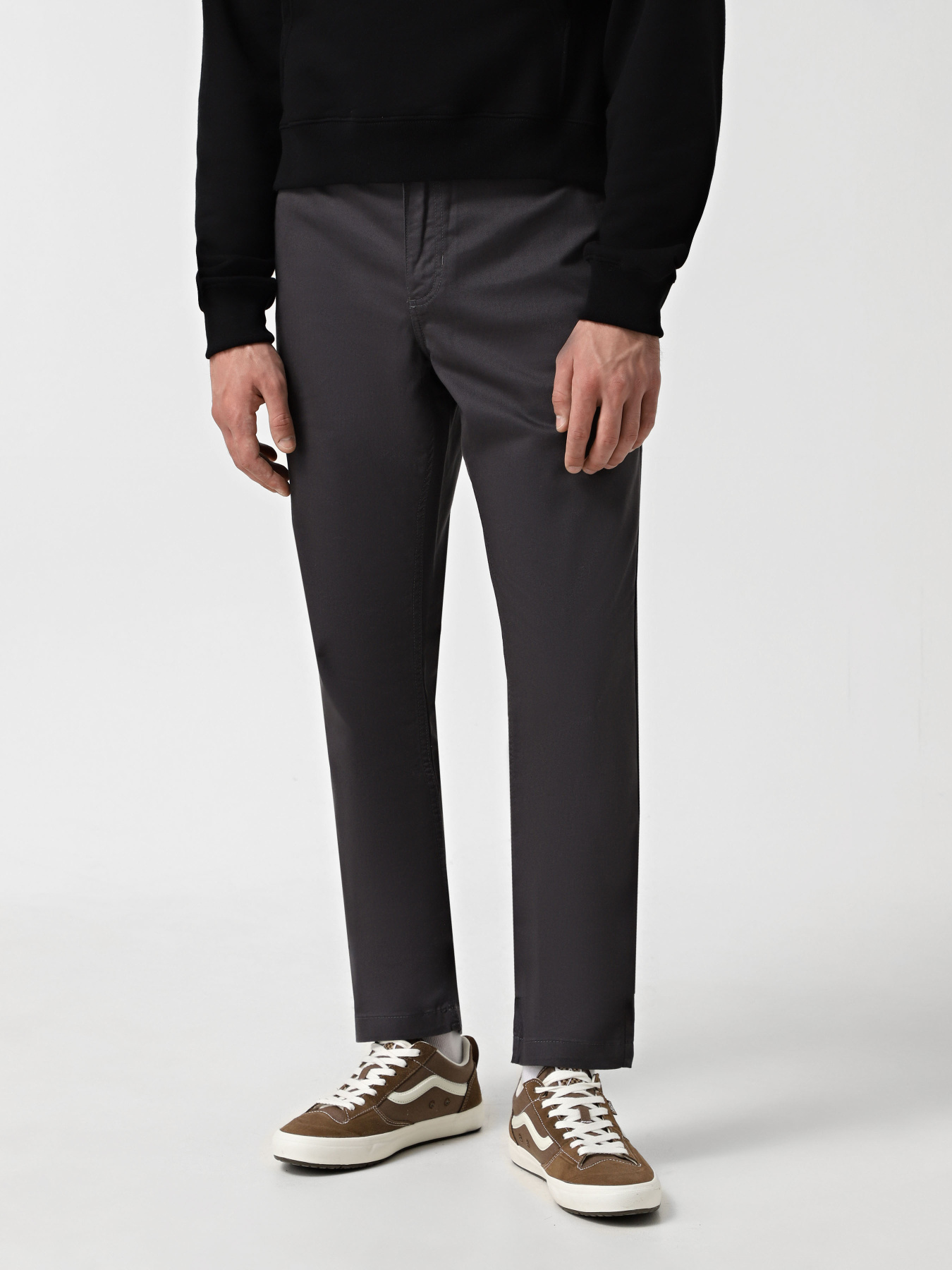 Повсякденні штани Vans Authentic Chino Slim модель VN000HZA1O71 Фото