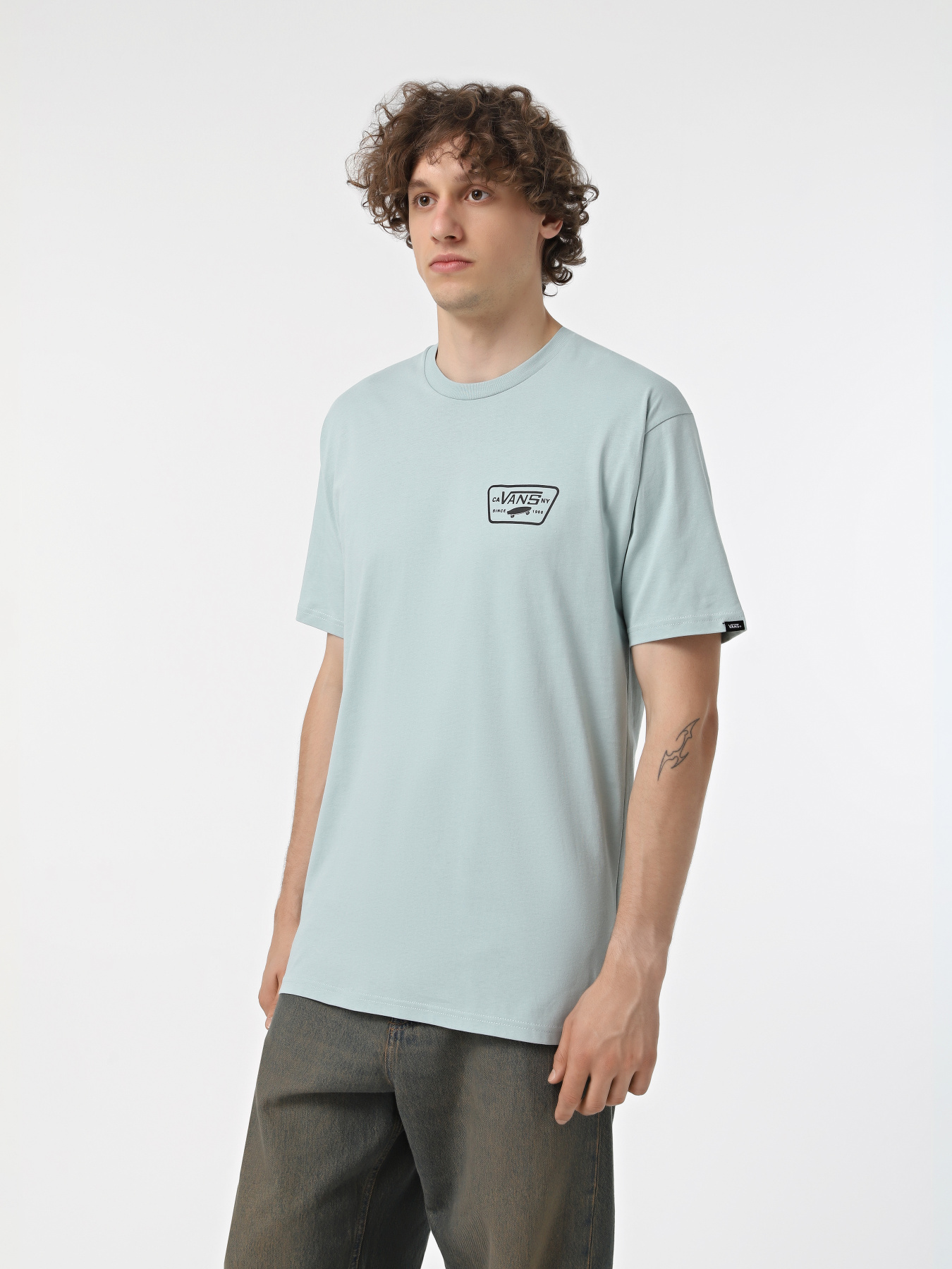 Футболка Vans Full Patch Back модель VN0000F8DAZ1 Фото