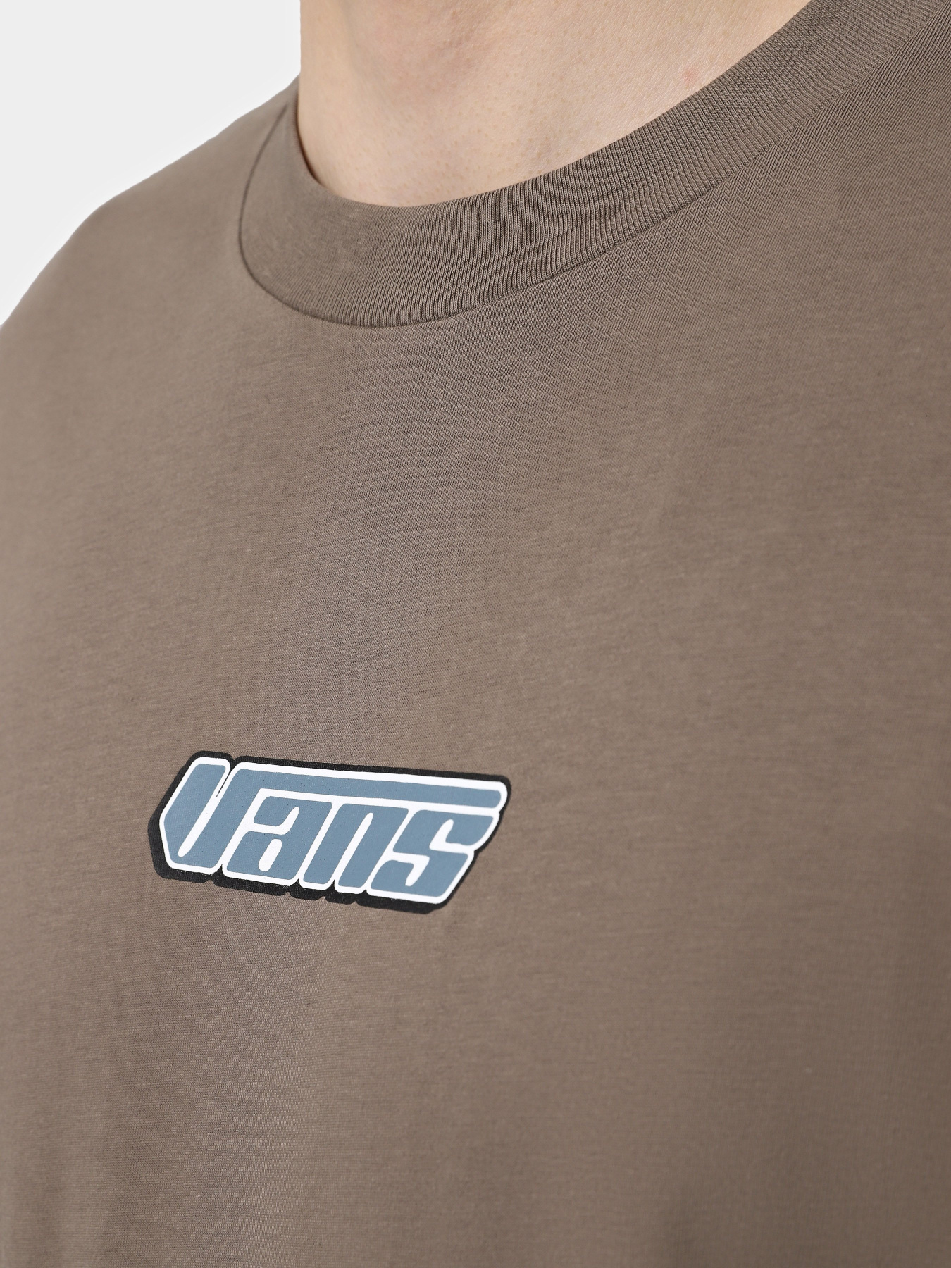 Футболка Vans Retro V модель VN000HFZ9JC1 Фото