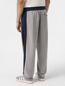 Штани спортивні Vans Retro V Loose Fleece модель VN000HAZ02F1 Фото