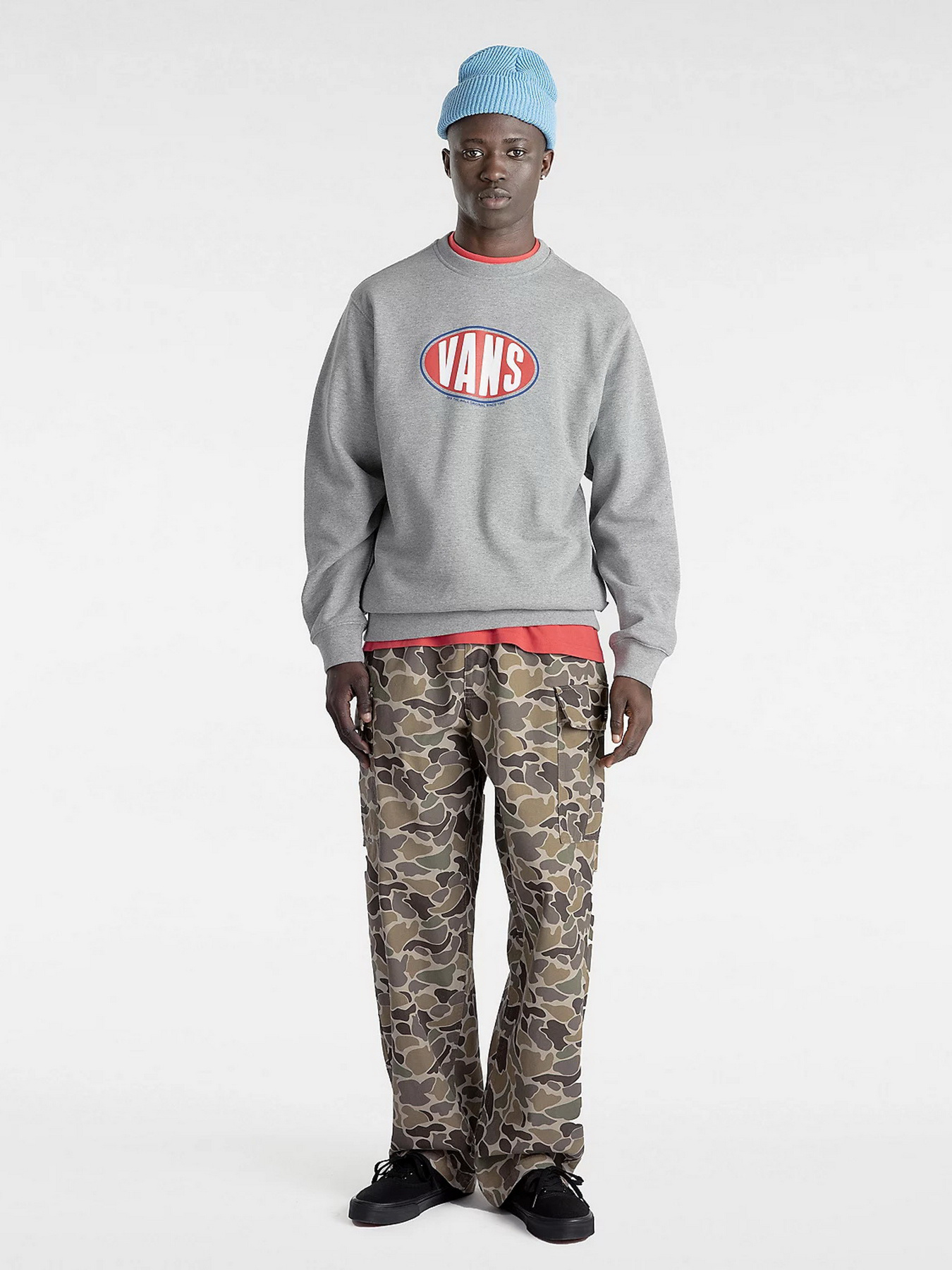 Свитшот Vans Spray On Loose Crew модель VN000HPQ02F1 Фото