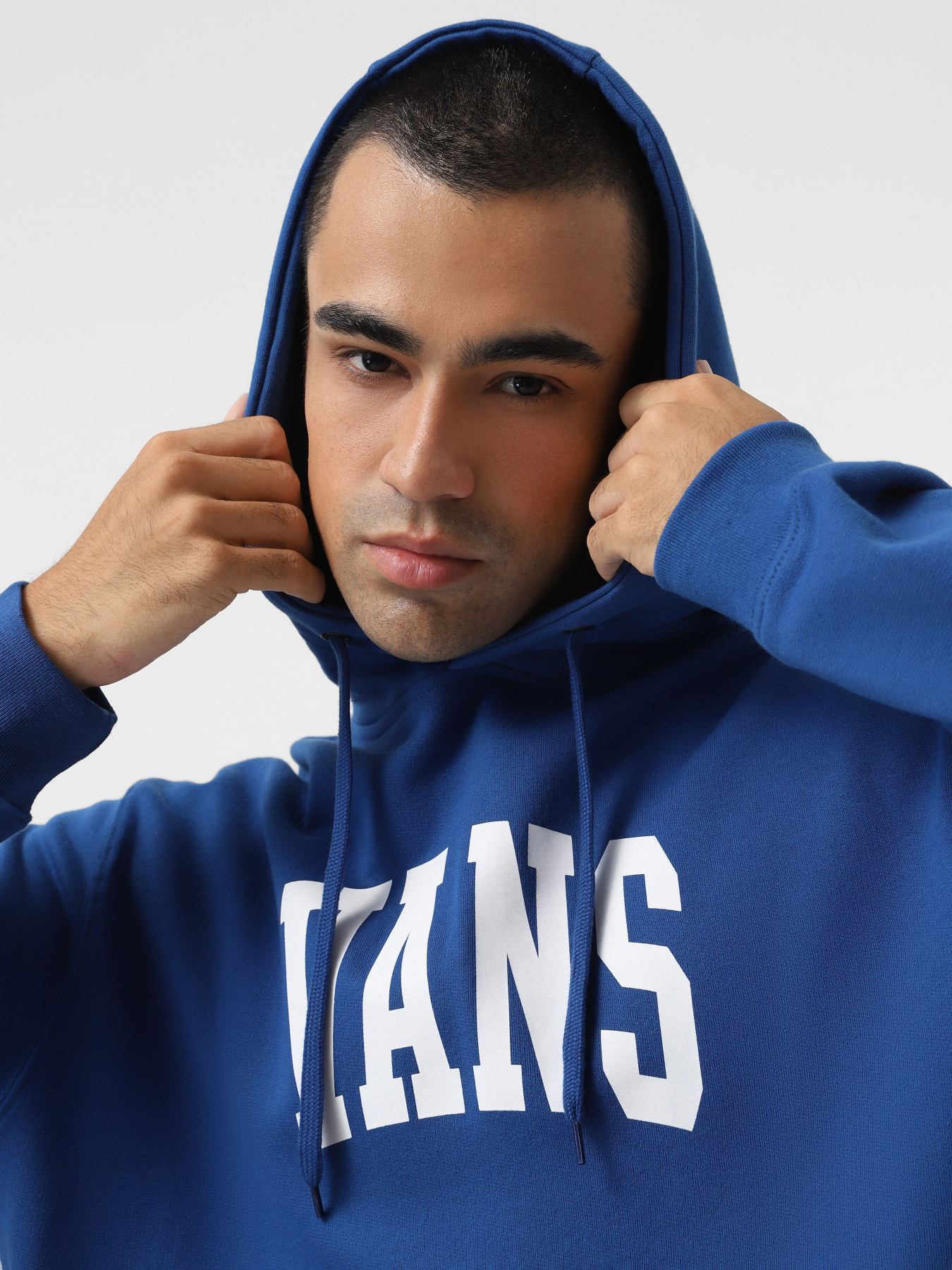 Худі Vans Arched модель VN000HNW7WM1 Худі Vans Arched модель VN000HNW7WM1 Фото