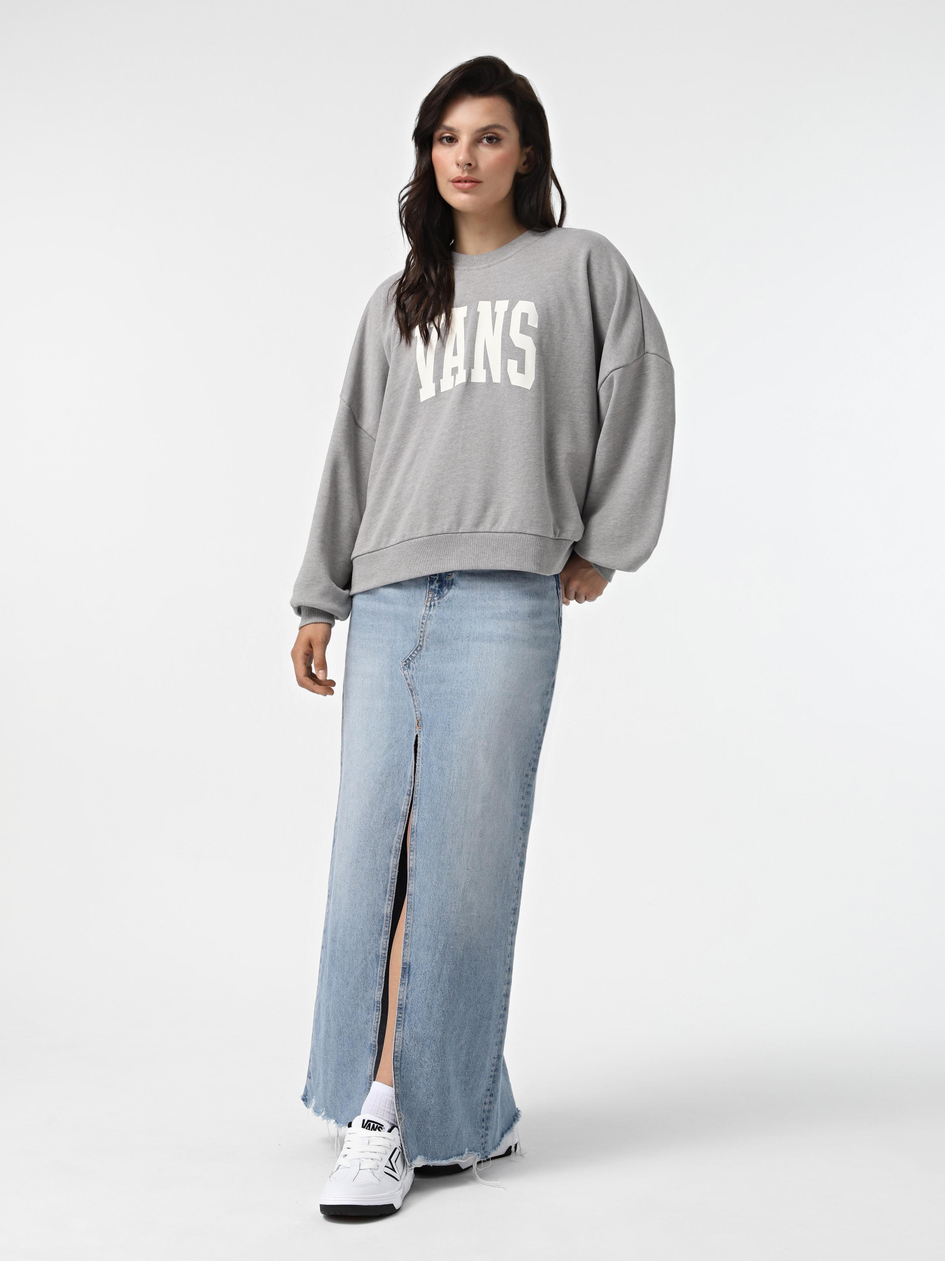 Свитшот Vans Stadium Loose Crew модель VN000HCC02F1 Свитшот Vans Stadium Loose Crew модель VN000HCC02F1 Фото