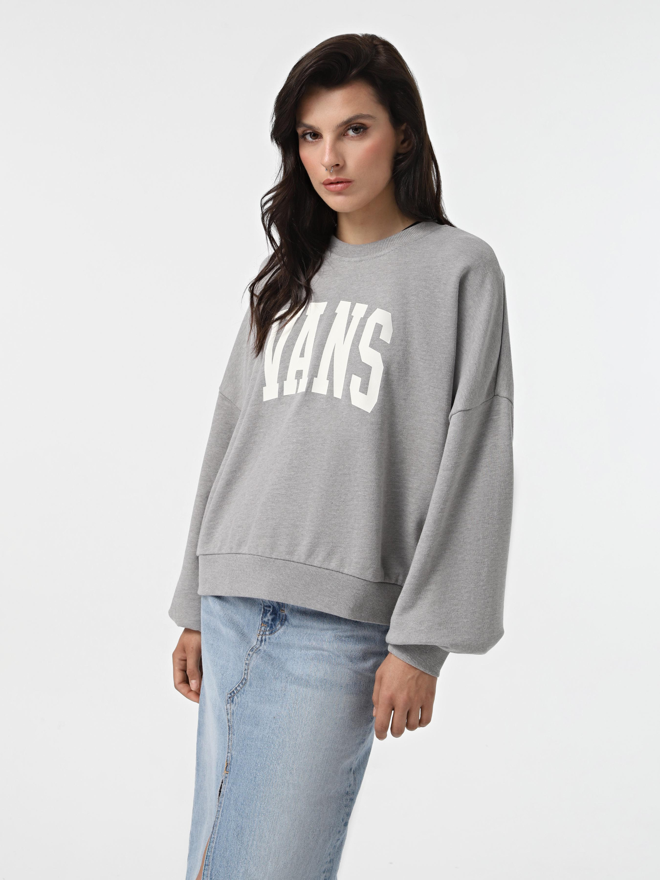 Свитшот Vans Stadium Loose Crew модель VN000HCC02F1 Свитшот Vans Stadium Loose Crew модель VN000HCC02F1 Фото