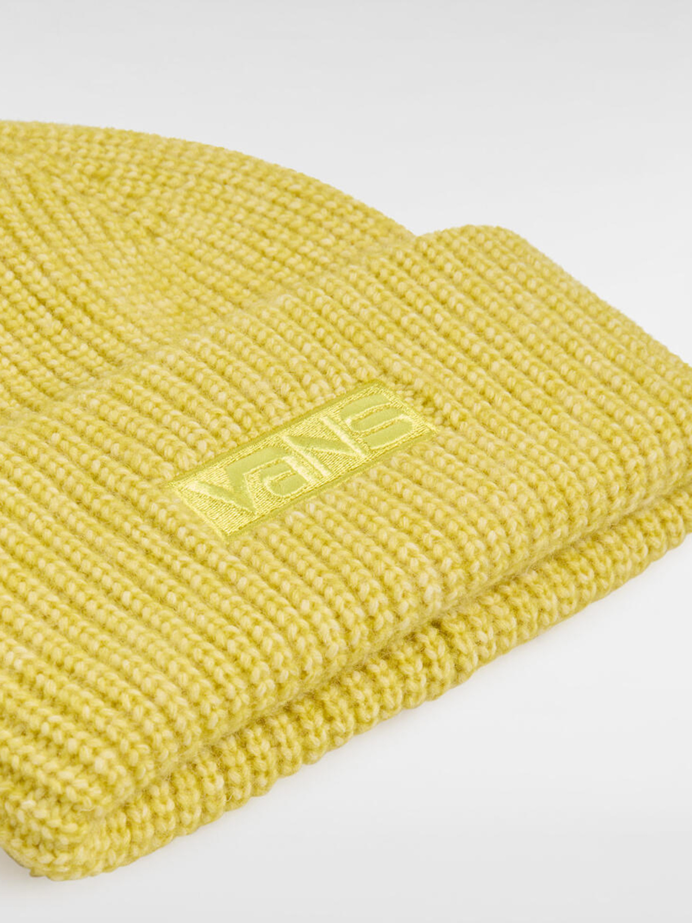 Шапка Vans Sunnyside Cuff модель VN000HSPCIC1 Шапка Vans Sunnyside Cuff модель VN000HSPCIC1 Фото