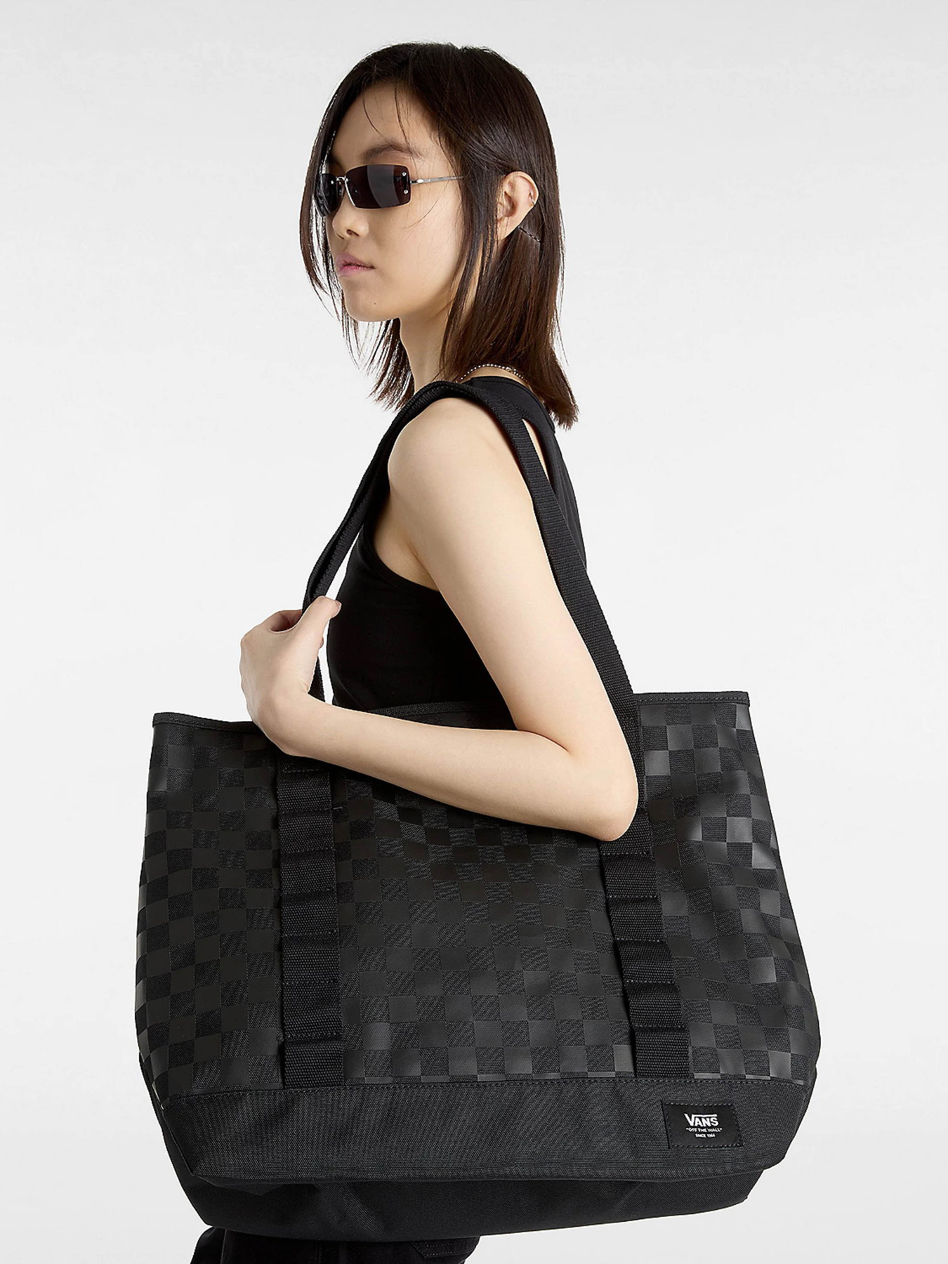 Сумки Vans Pergs DX 27L модель VN000HRMBKA1 Сумки Vans Pergs DX 27L модель VN000HRMBKA1 Фото