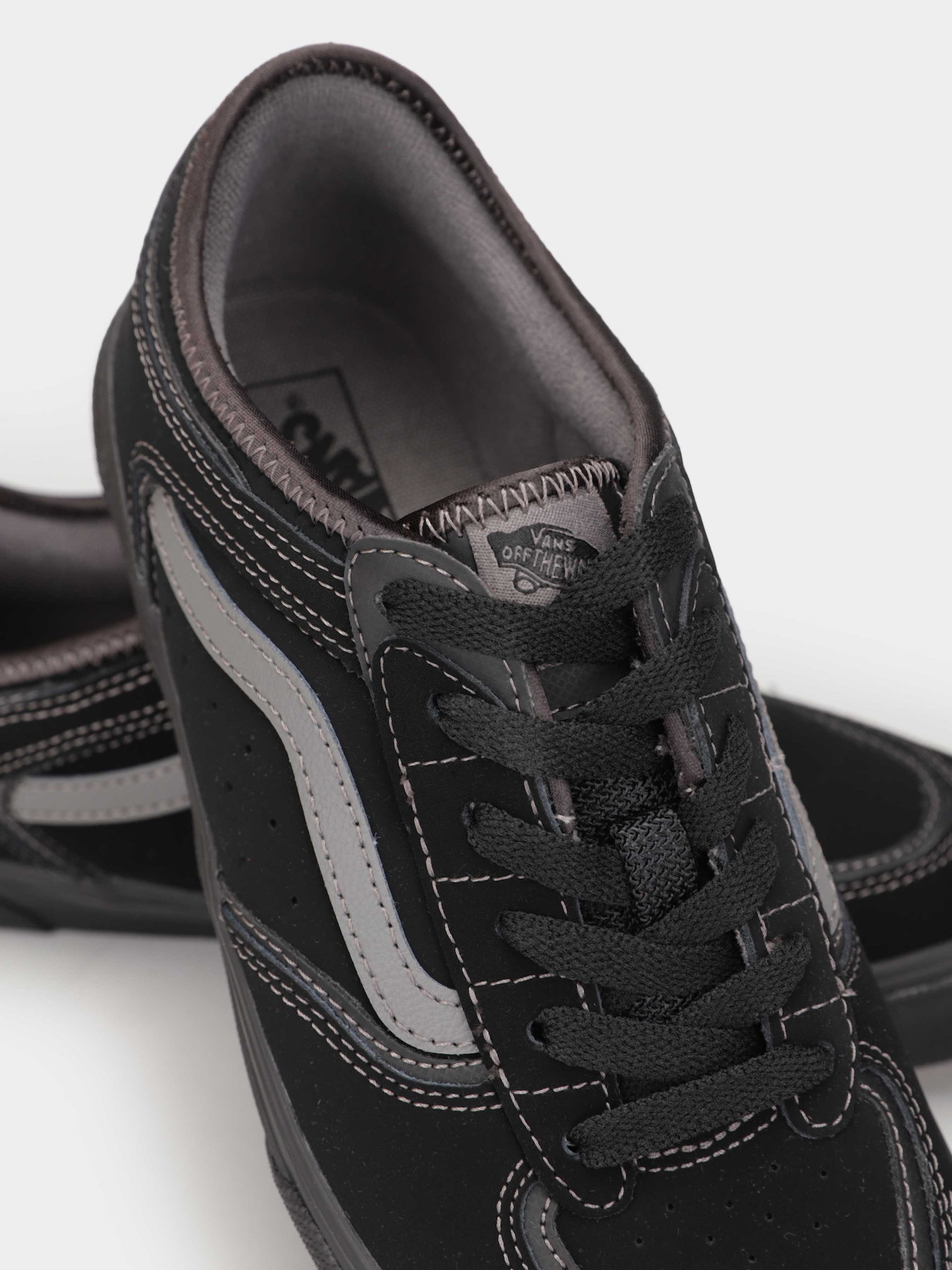 Кеды низкие Vans Rowley Classic модель VN000E52FOH1 Фото