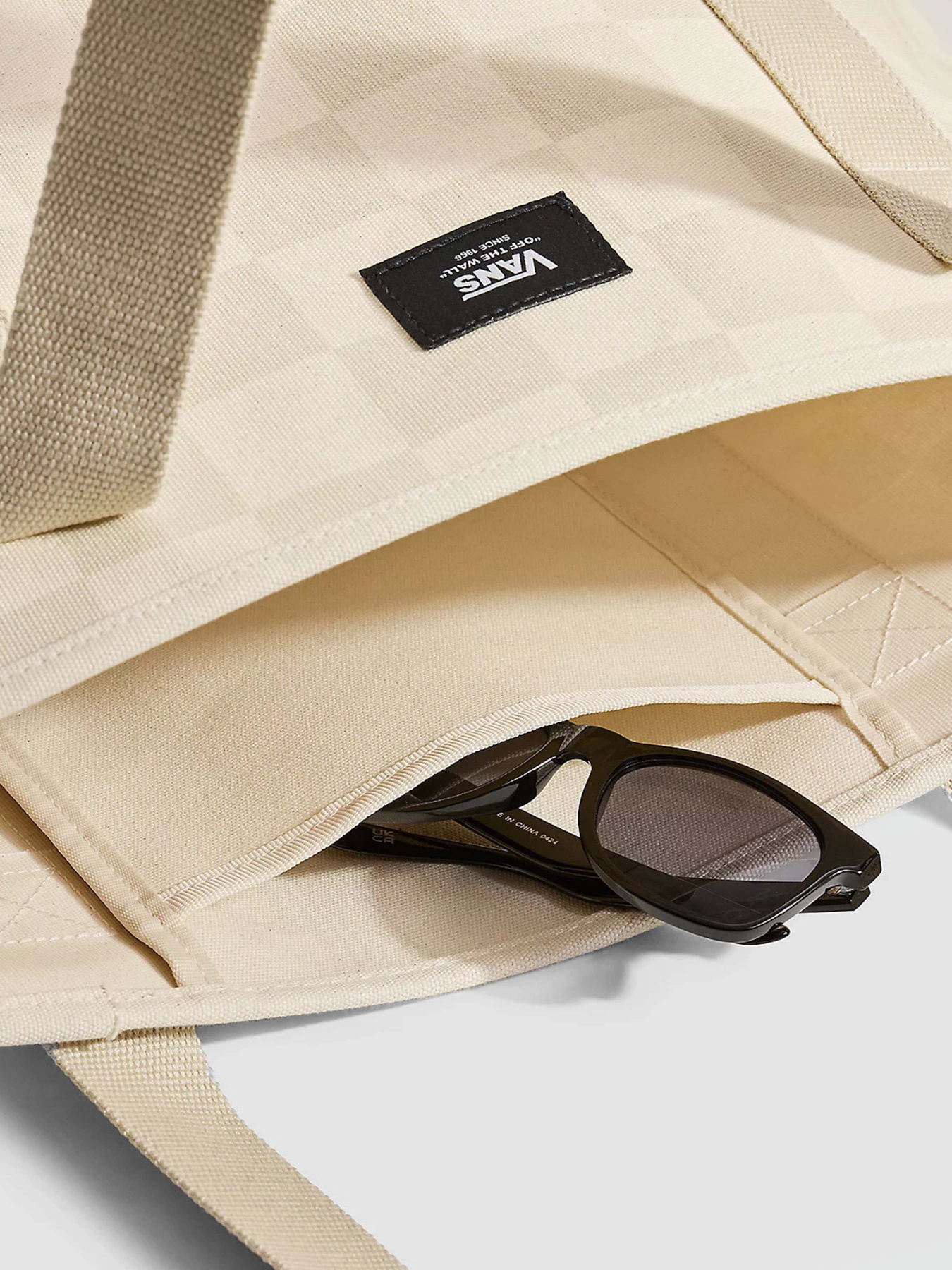 Шоппер Vans Pergs модель VN0A7PQE2N11 Шоппер Vans Pergs модель VN0A7PQE2N11 Фото